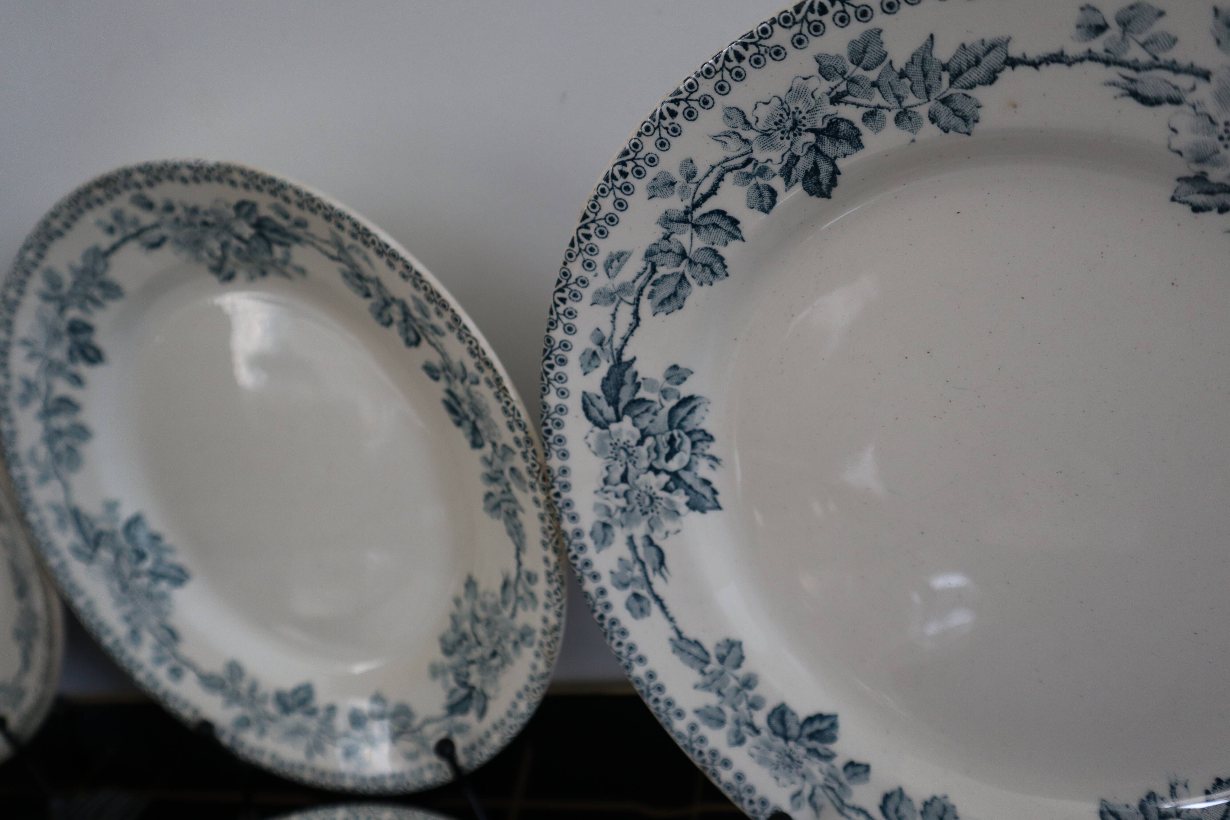 6 flat plates Terre de Fer model Guadeloupe Saint Amand