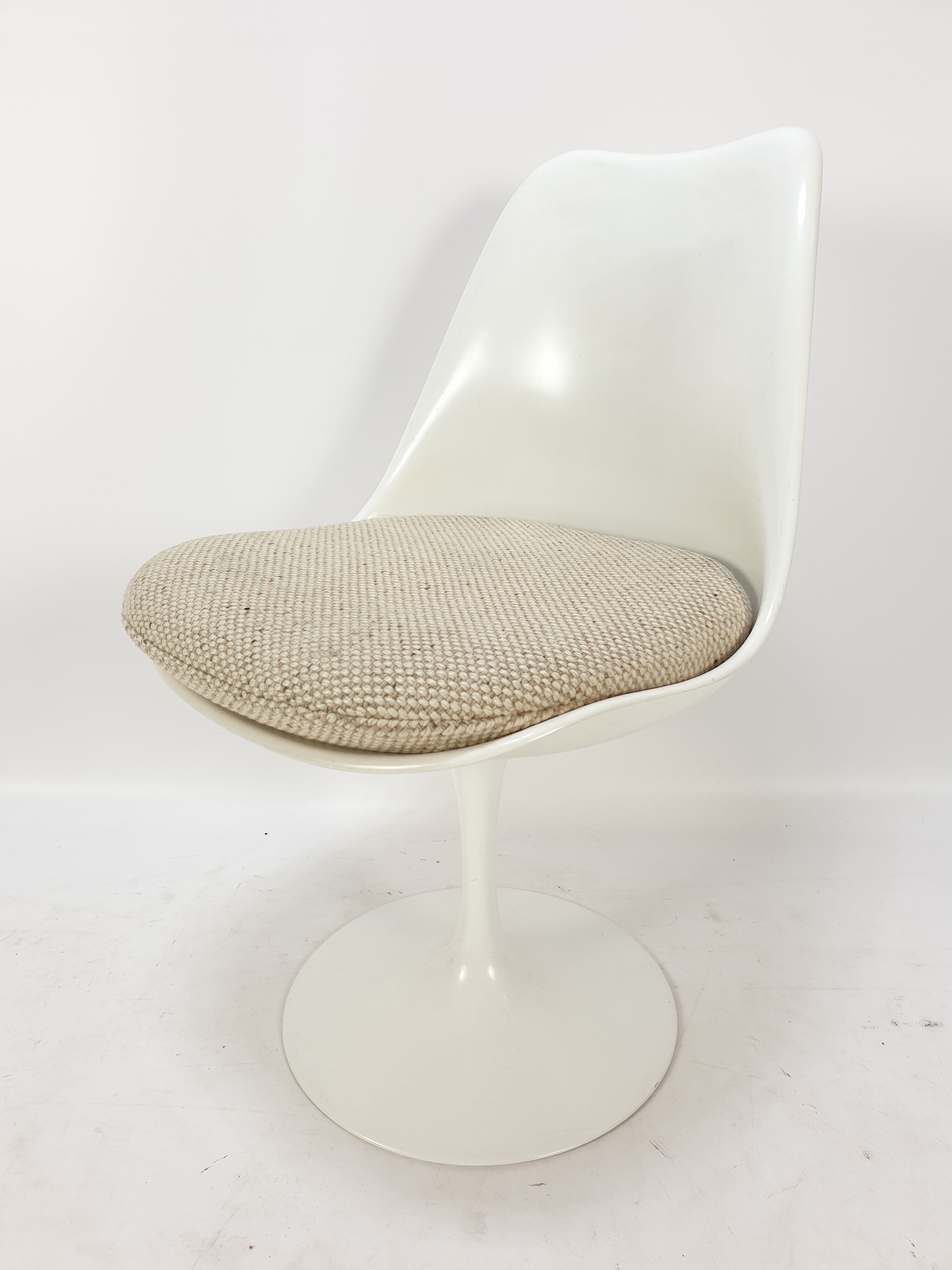 Tulip dining set by Eero Saarinen for Knoll, 1960