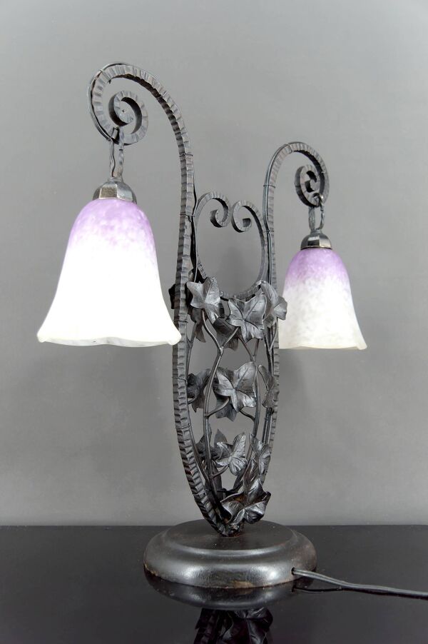 Importante Lampe Bicéphale en Fer Forgé par Schneider, Art Déco, c. 1920