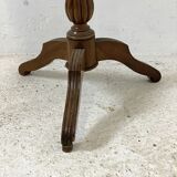 19th century pedestal table with tilting top