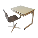 Desk and chair child Thur op Holland