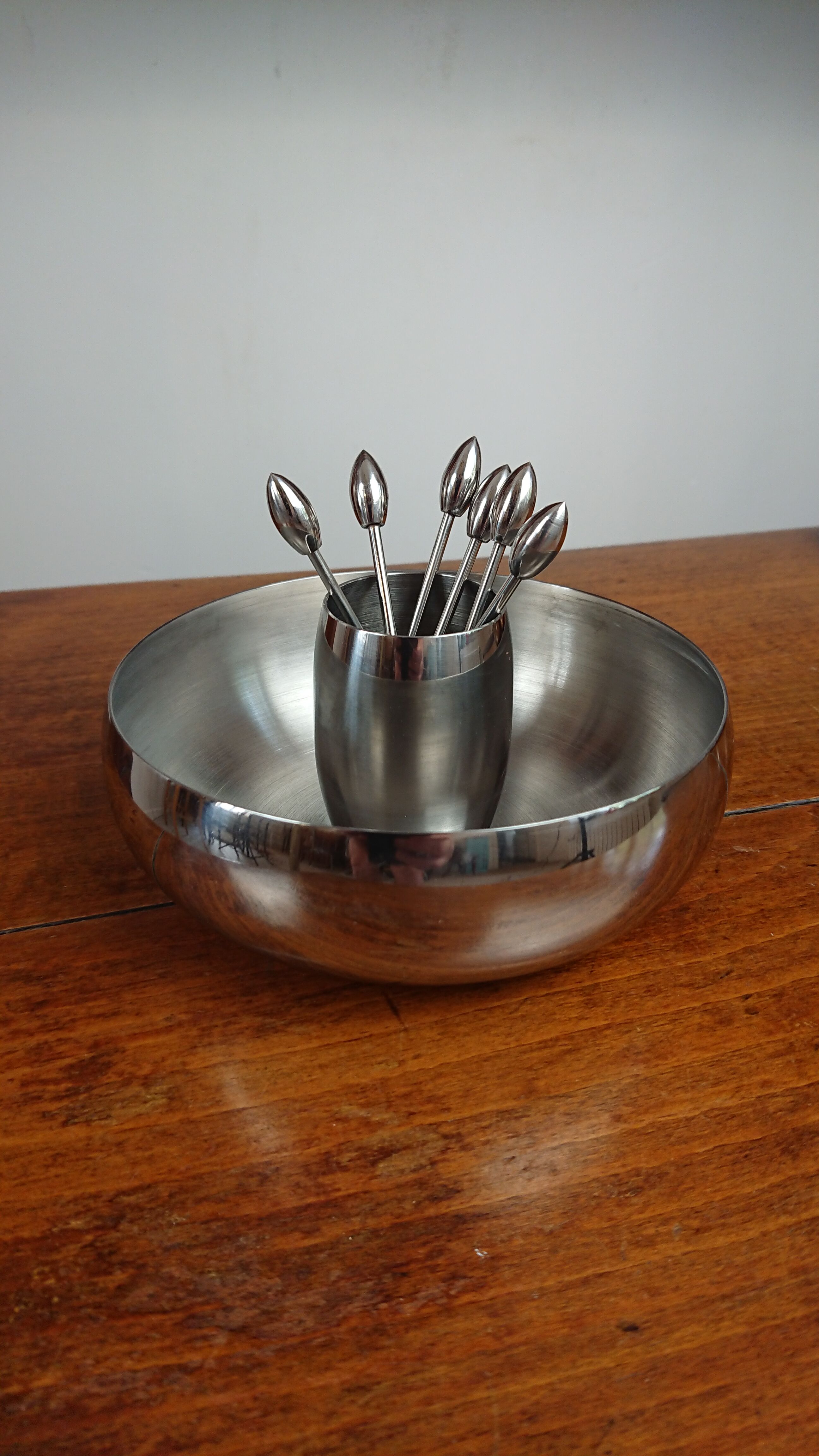 Dish aperitif olives spage age