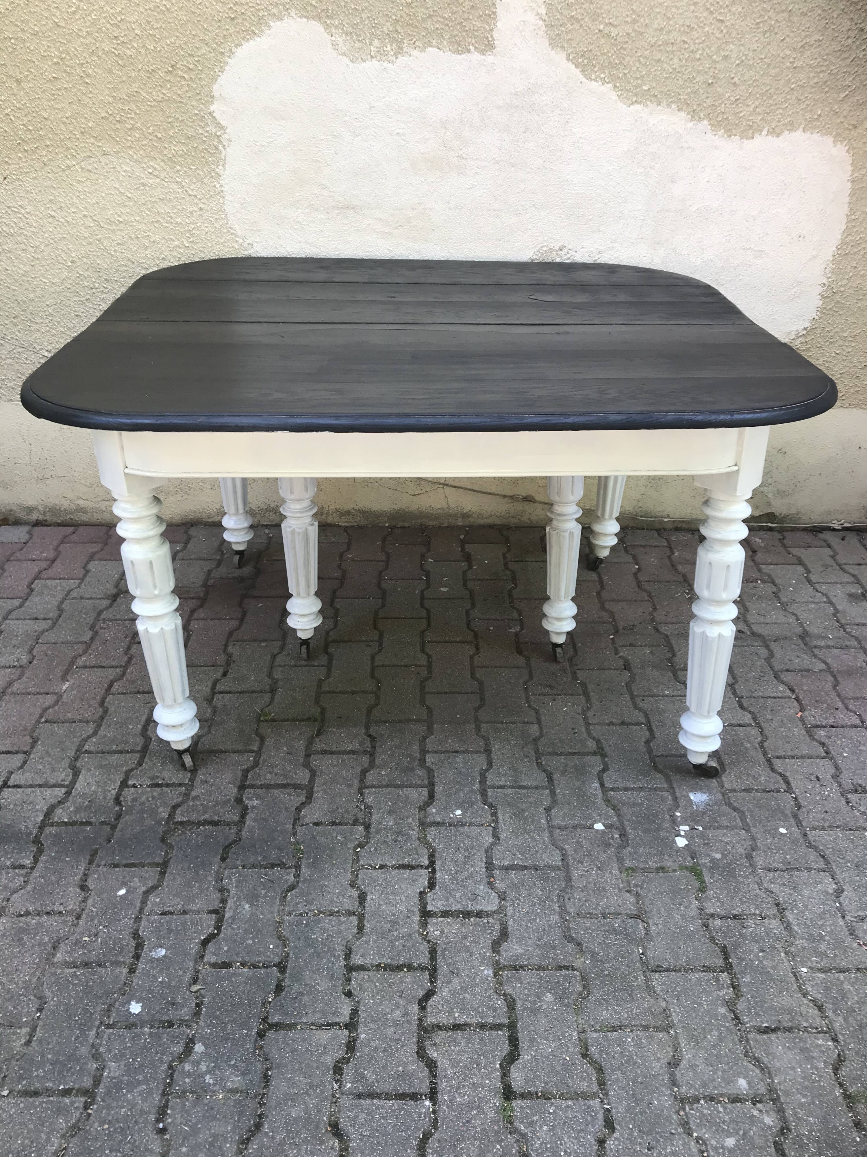 Old table Henri II