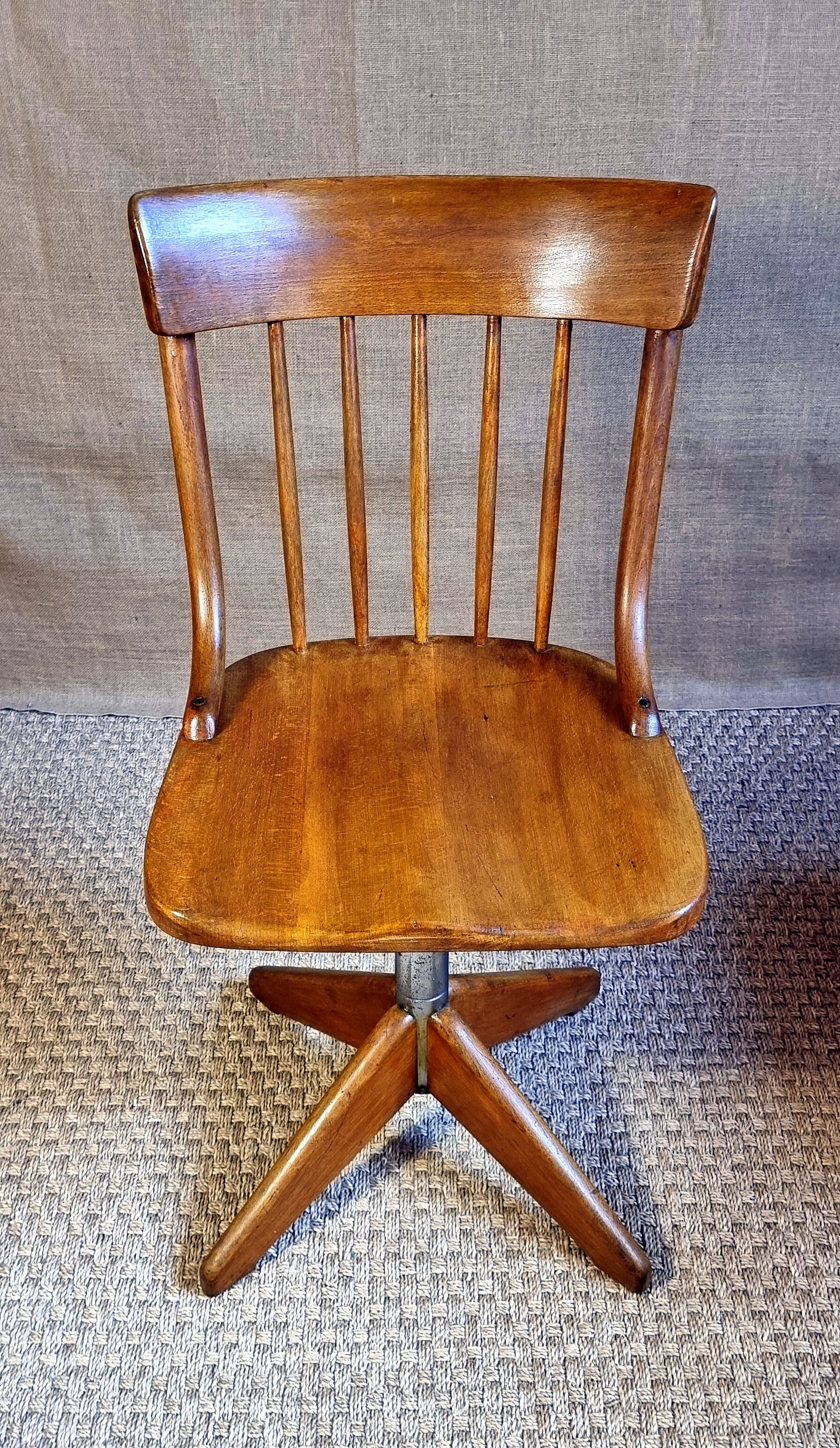 Rotating office chair Stoll Switzerland 1960s
