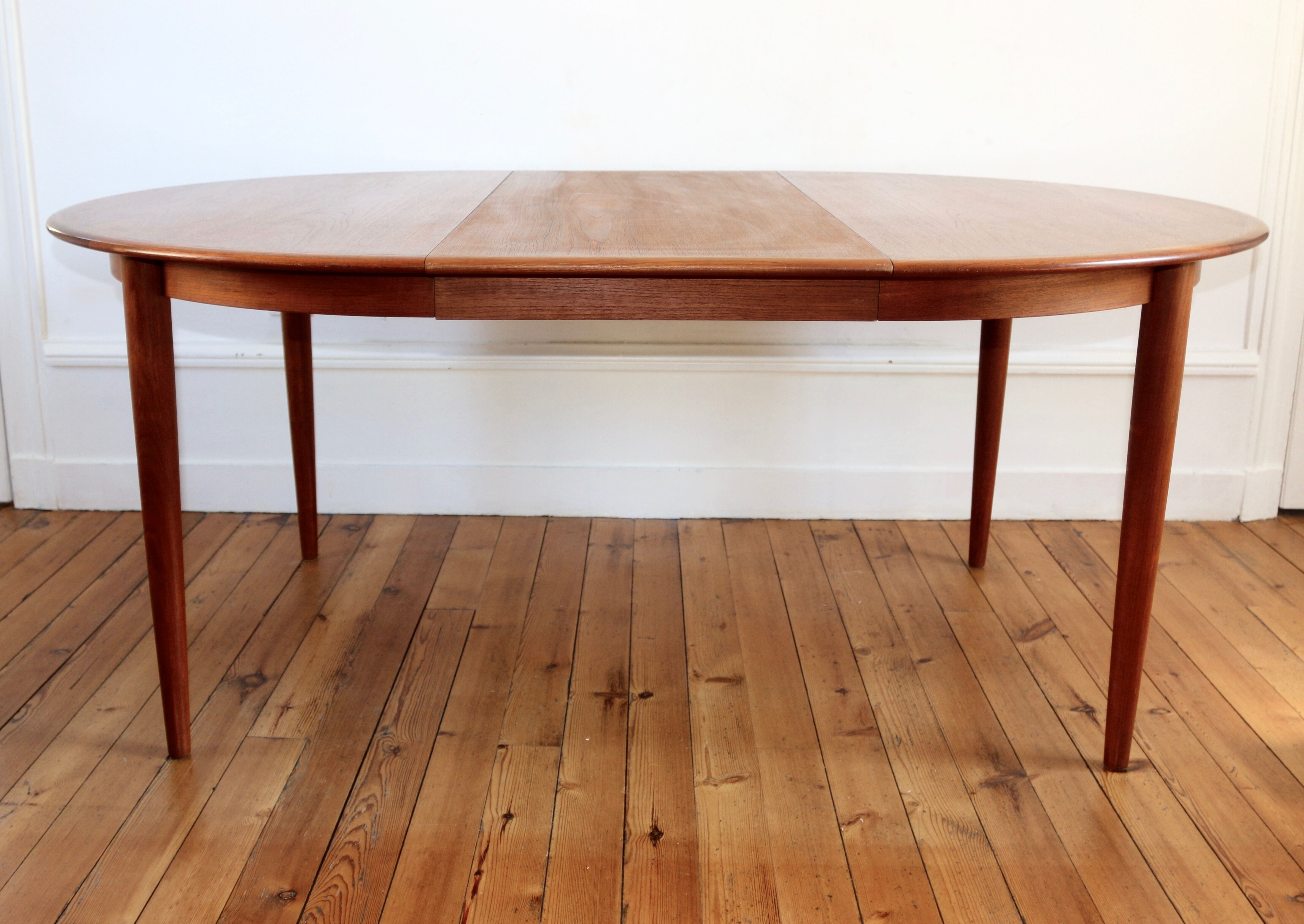 Table de repas scandinave en teck Kristiansen