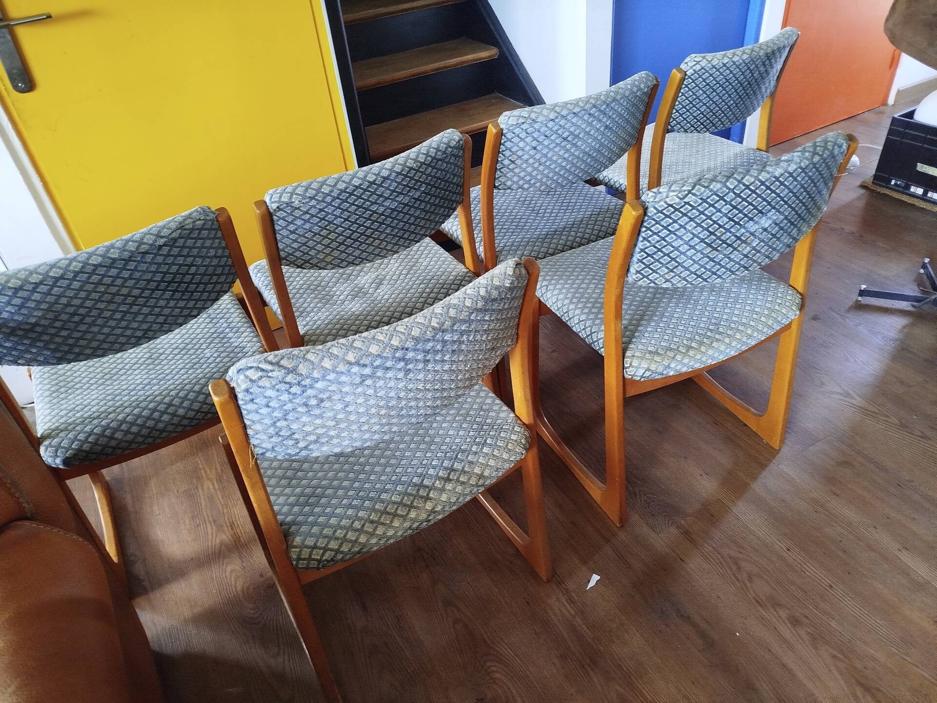 Ensemble de 6 chaises traineau, années 70