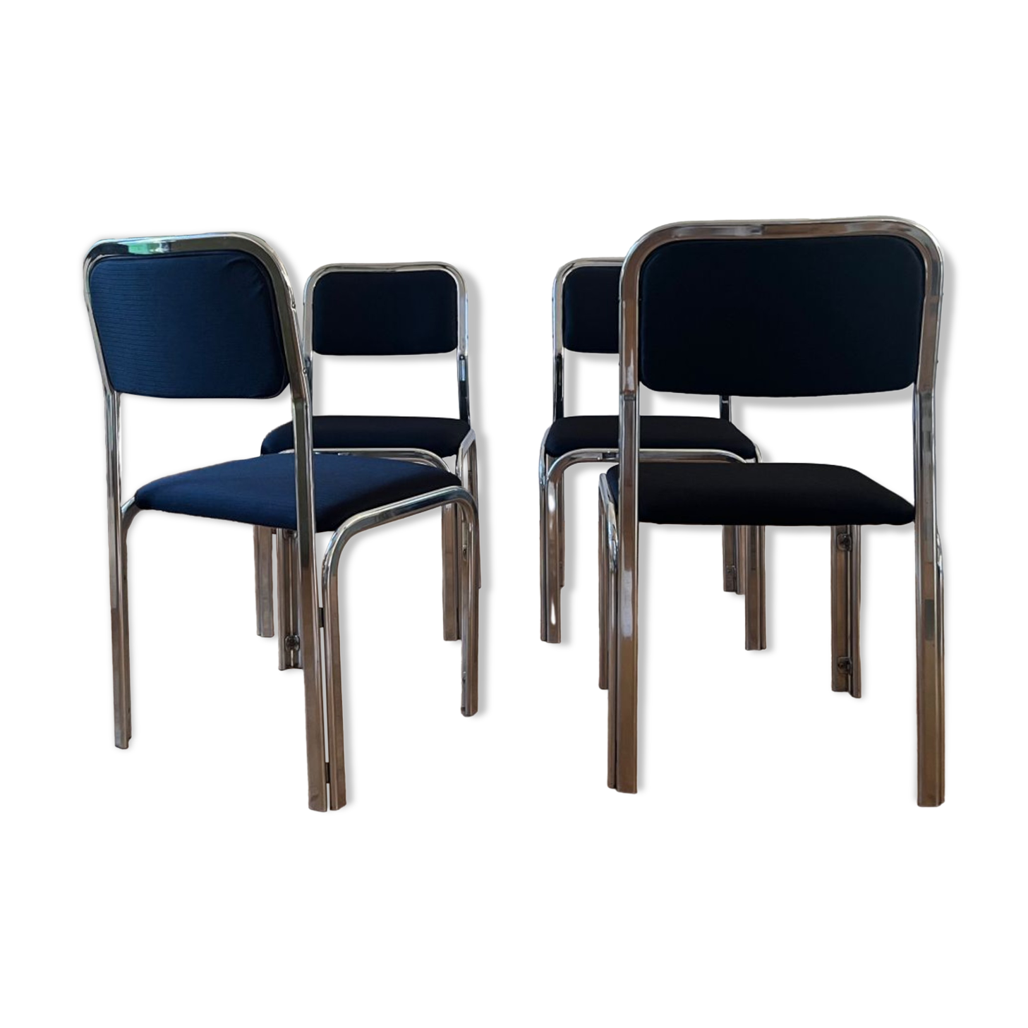 Lot de 4 chaises en acier chromé