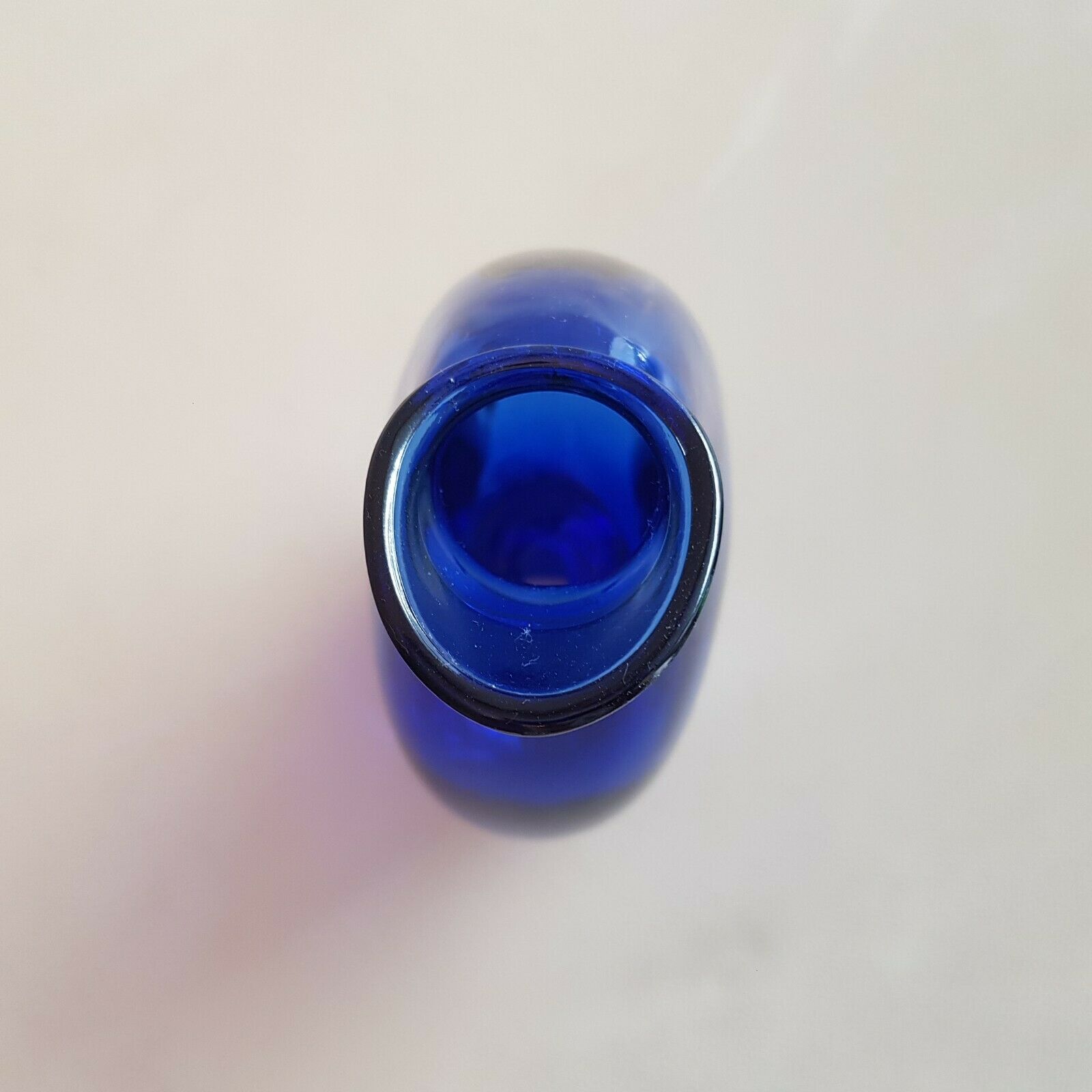 Belle Carafe blue glass design 1 litre