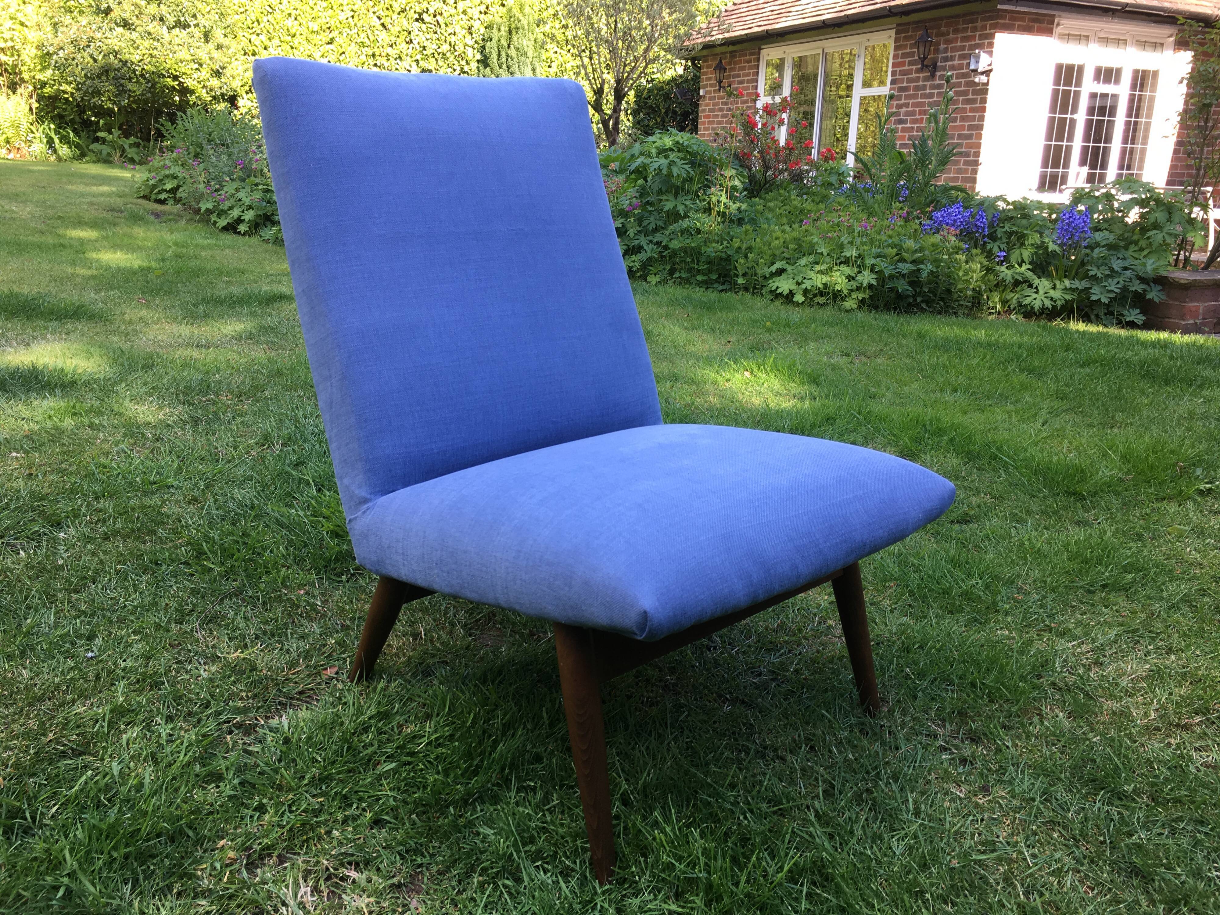 Parker Knoll armchair model PM 945/7