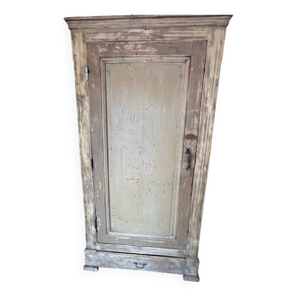 Armoire, bonnetière