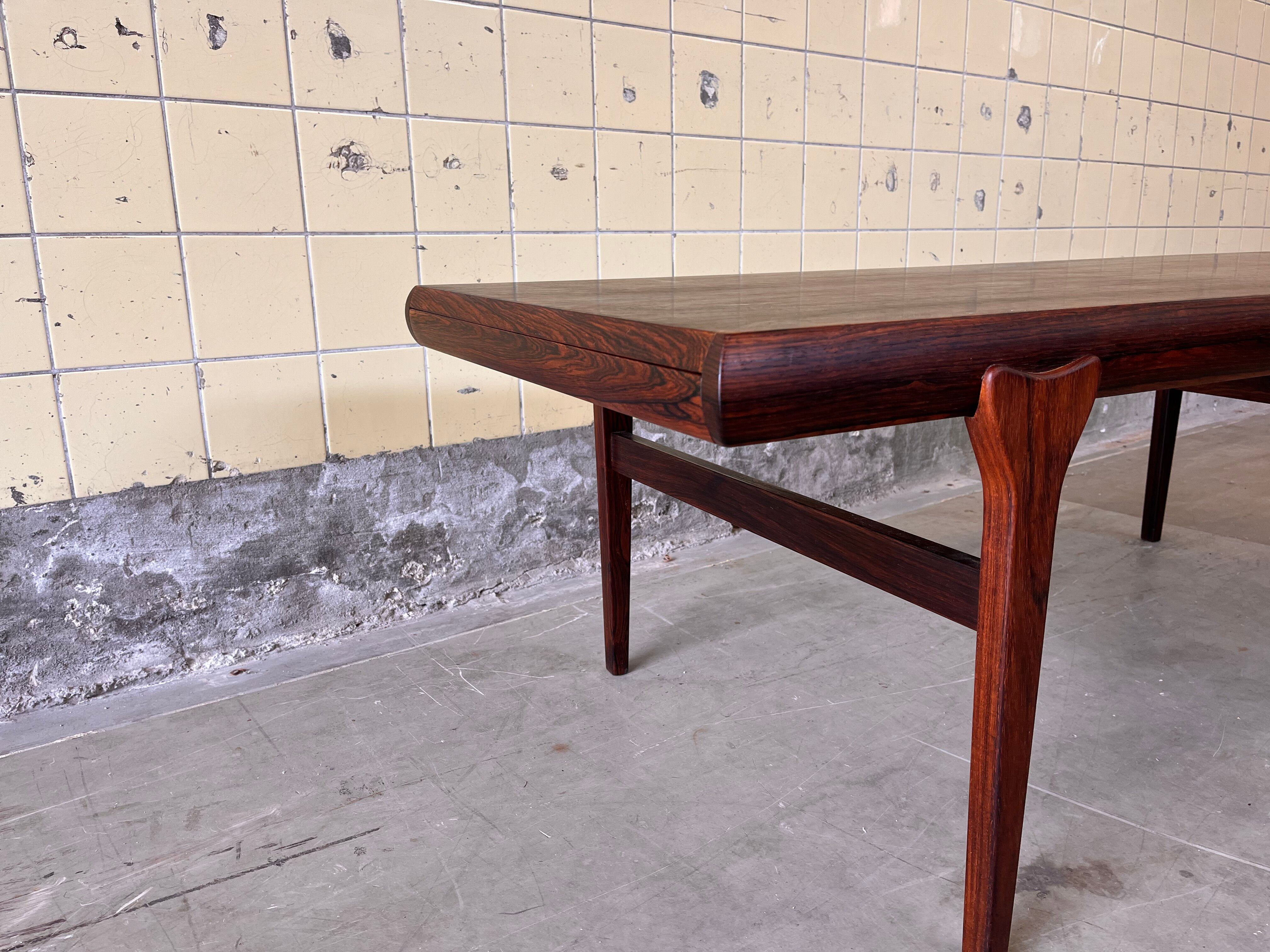 Rosewood coffee table by Johannes Andersen for Uldum Møbelfabrik