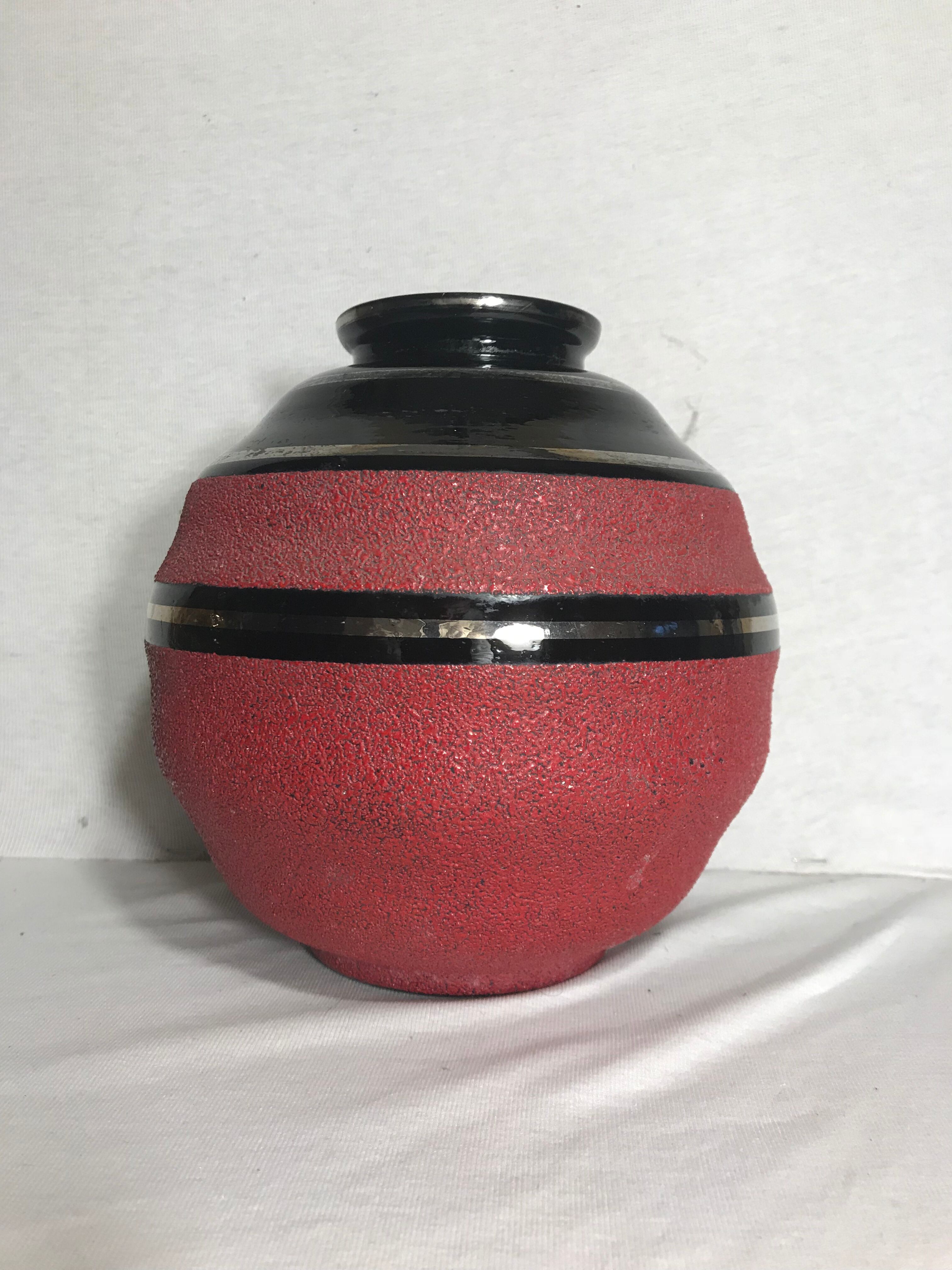 Ball old ART DECO enameled ceramic vase black & red Vintage