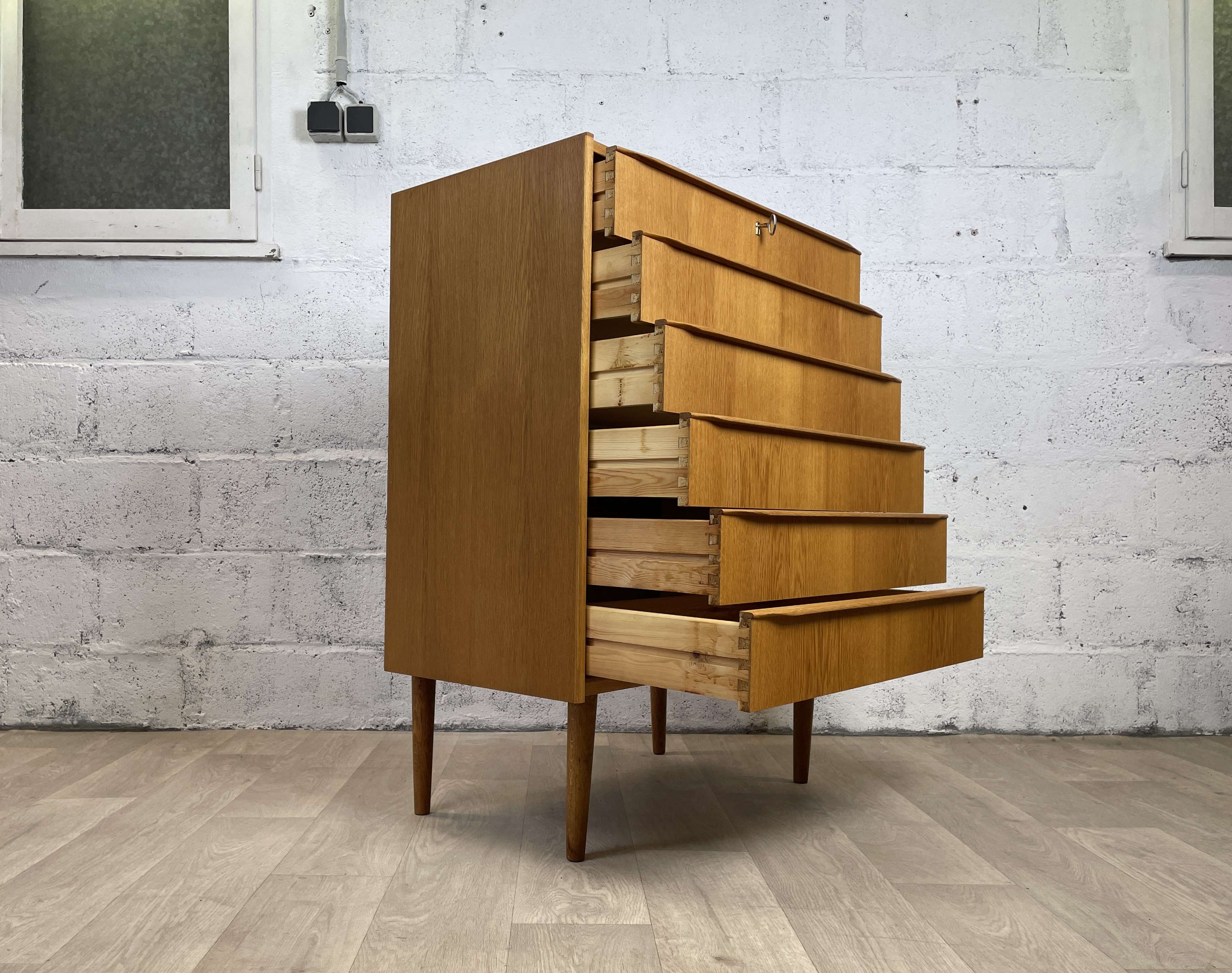 Scandinavian chest of drawers 6 vintage oak drawers, 60s