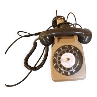 Brown and khaki socotel dial telephone