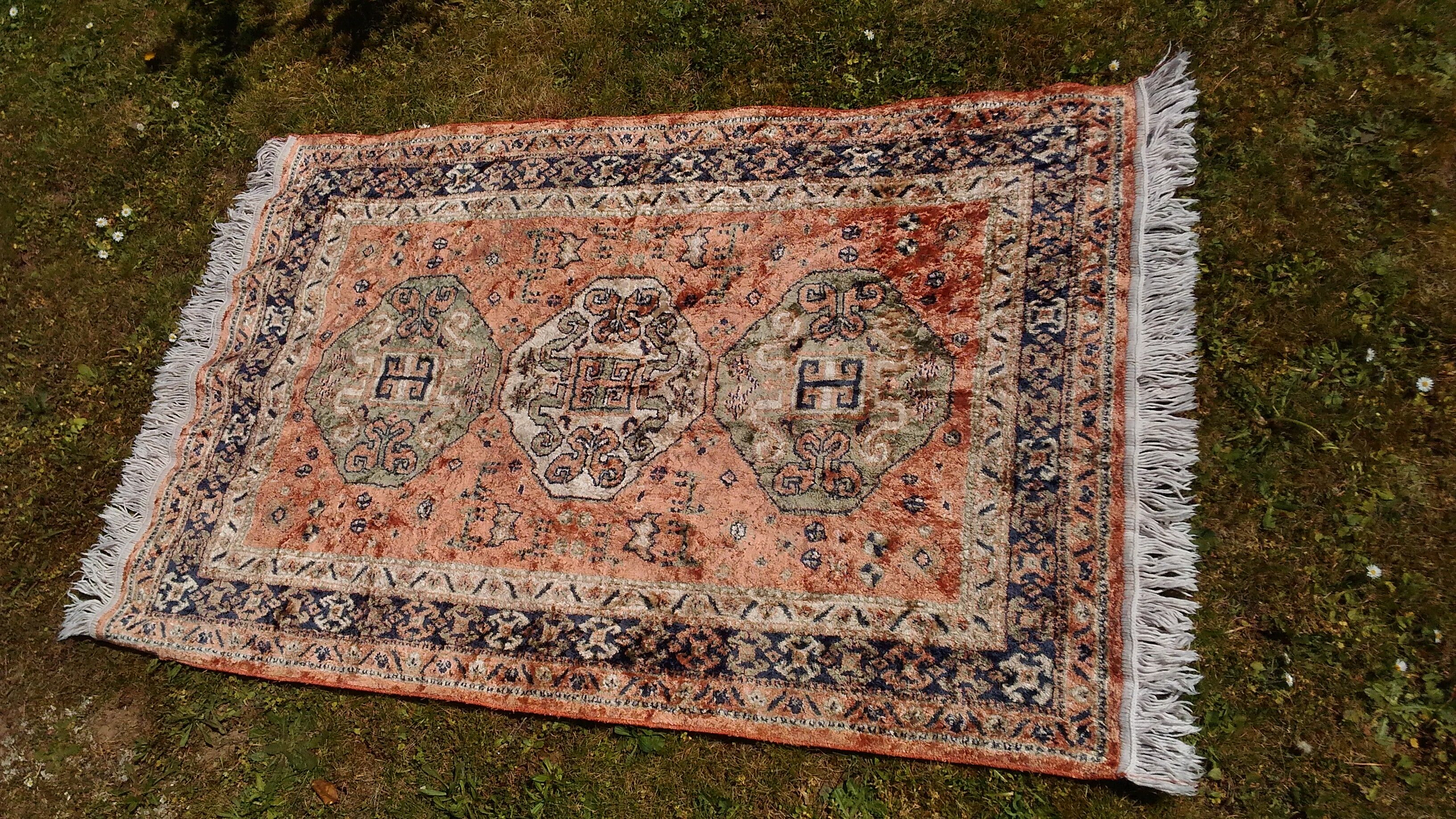 Chinese-style silk carpet 150x92cm