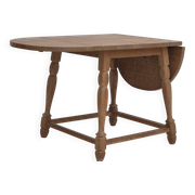1970s, Danish foldable side table, solid oak wood, original condition.