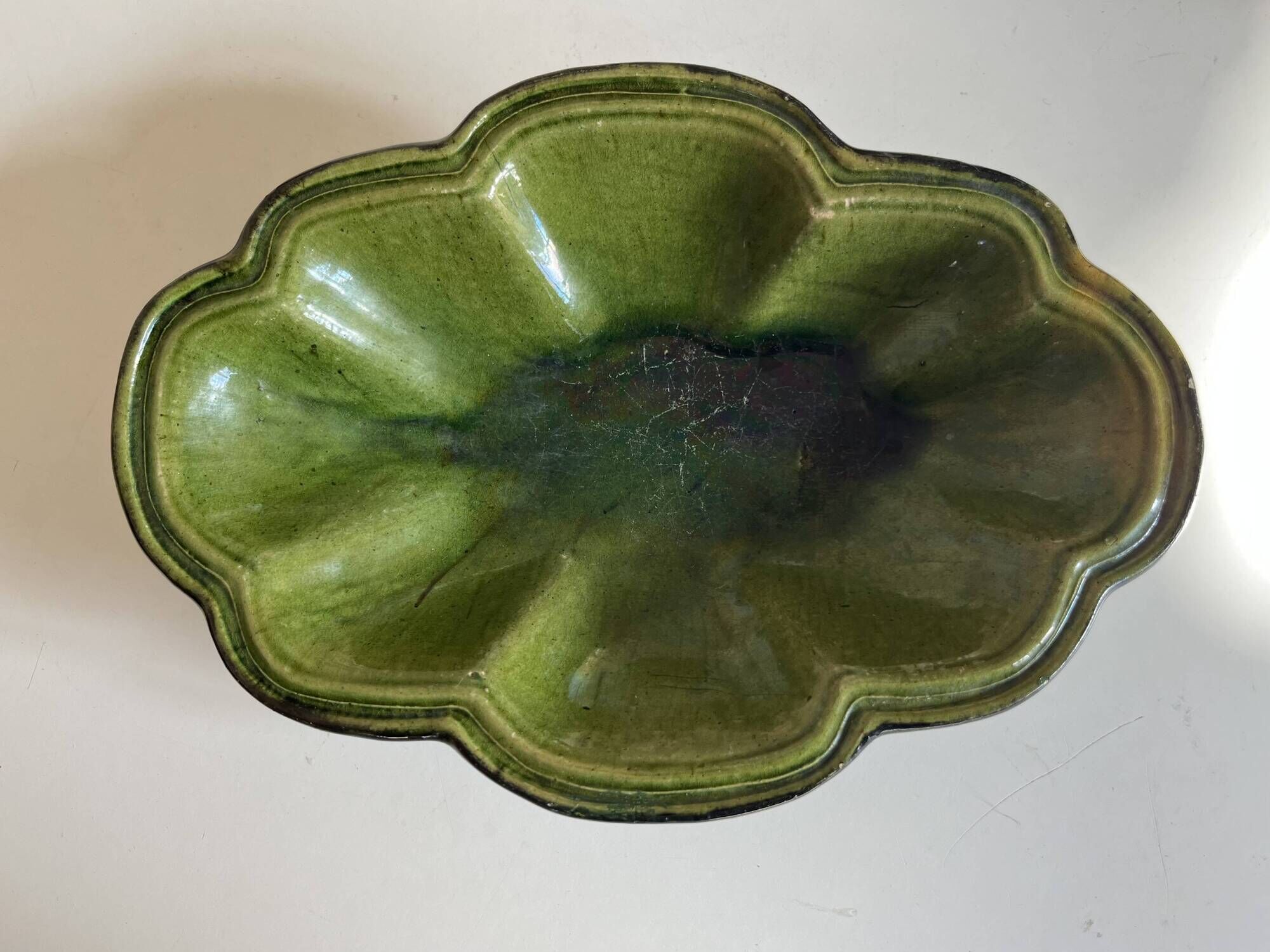Ribbed dish in green glazed stoneware Dieulefit Poet Laval 1950