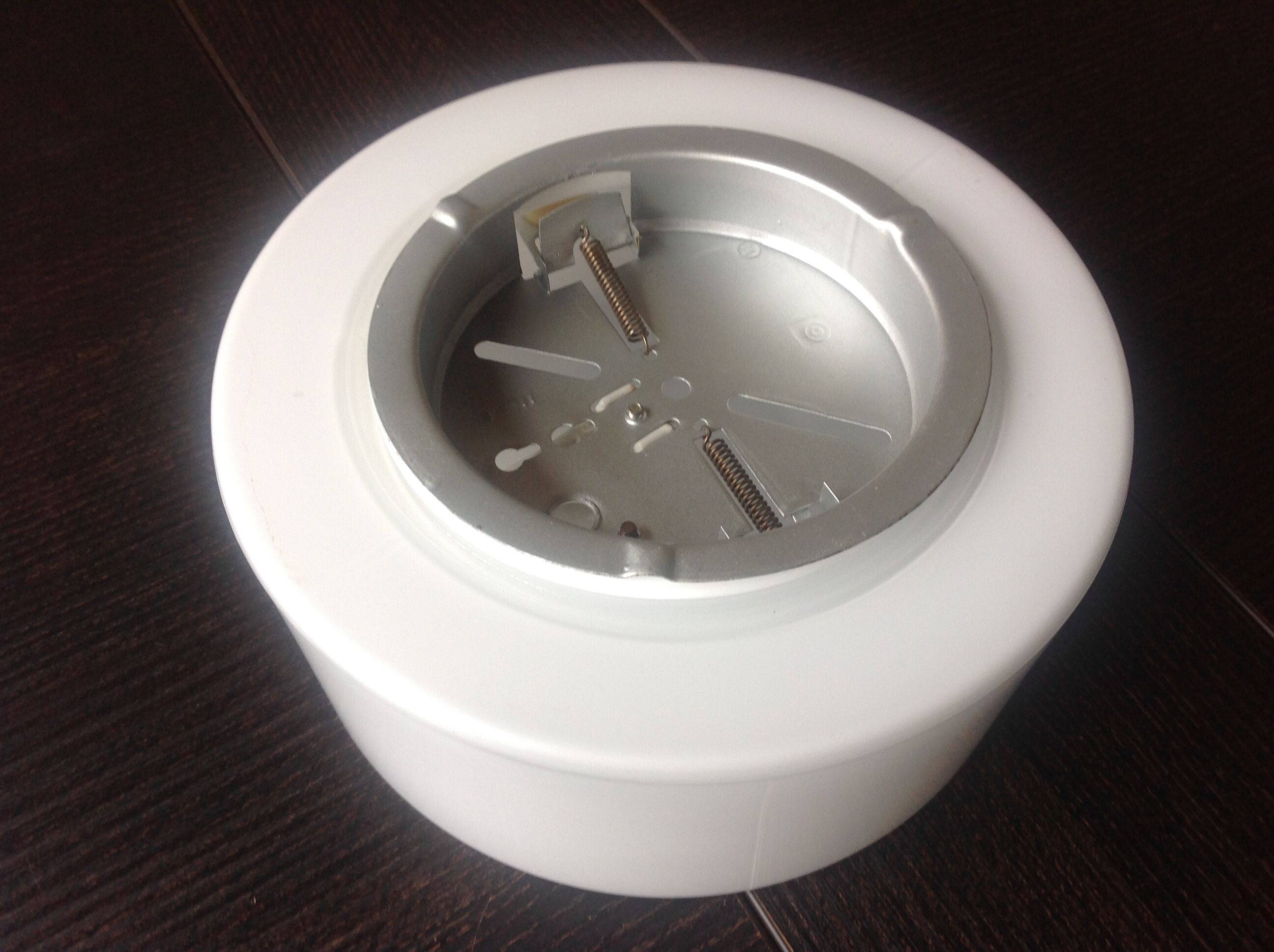 Round ceiling lamp in white opaline / vintage 60s-70s