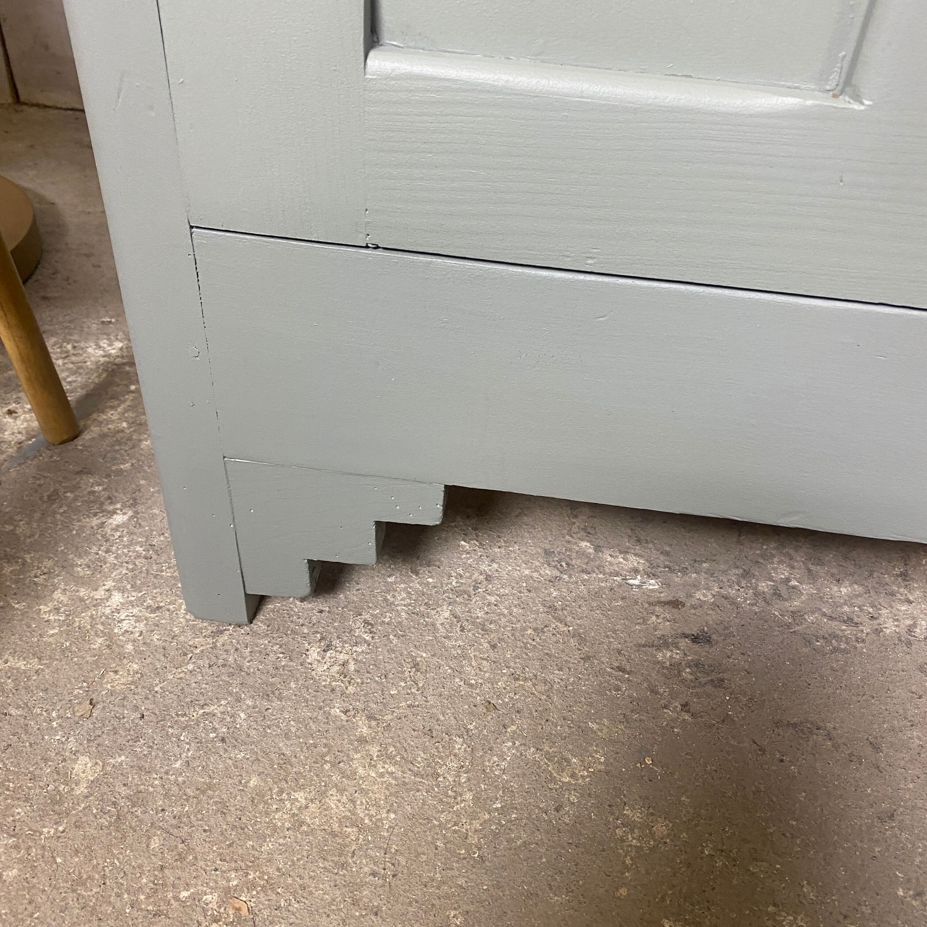 Parisian wardrobe green sage