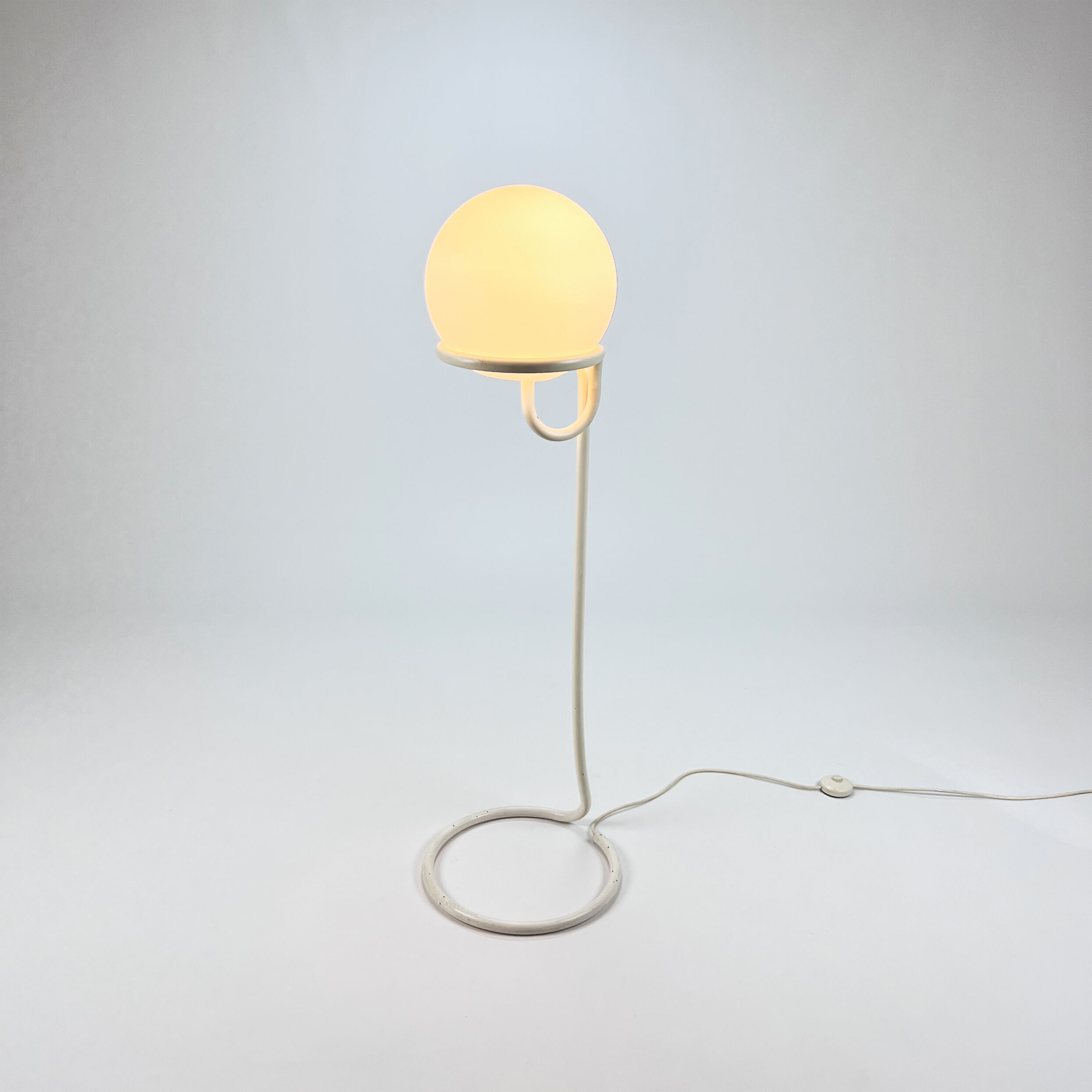 Dutch Design Globe Floorlamp designed by Aldo van den Nieuwelaar For Domani Design, 1960s