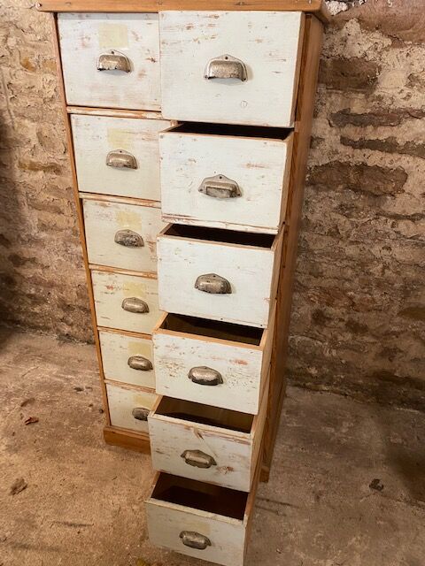 12-drawer cabinet