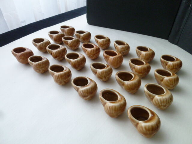 Set of 24 fire ceramic snail shells