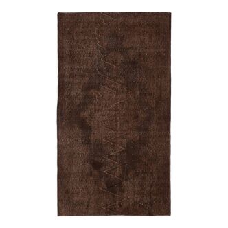 Tapis d’accent turc fait à la main surteint en brun  (D454) (117x213 cm)