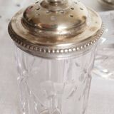 Serviteur salière , poivrier et moutardier en verre ciselé et métal argent