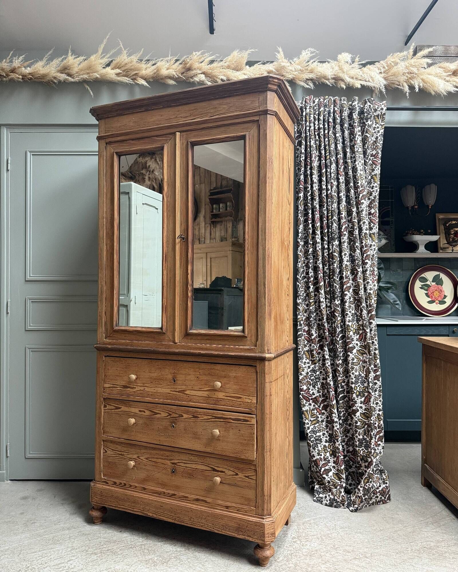 Louis Philippe wardrobe in solid pine (renovated)