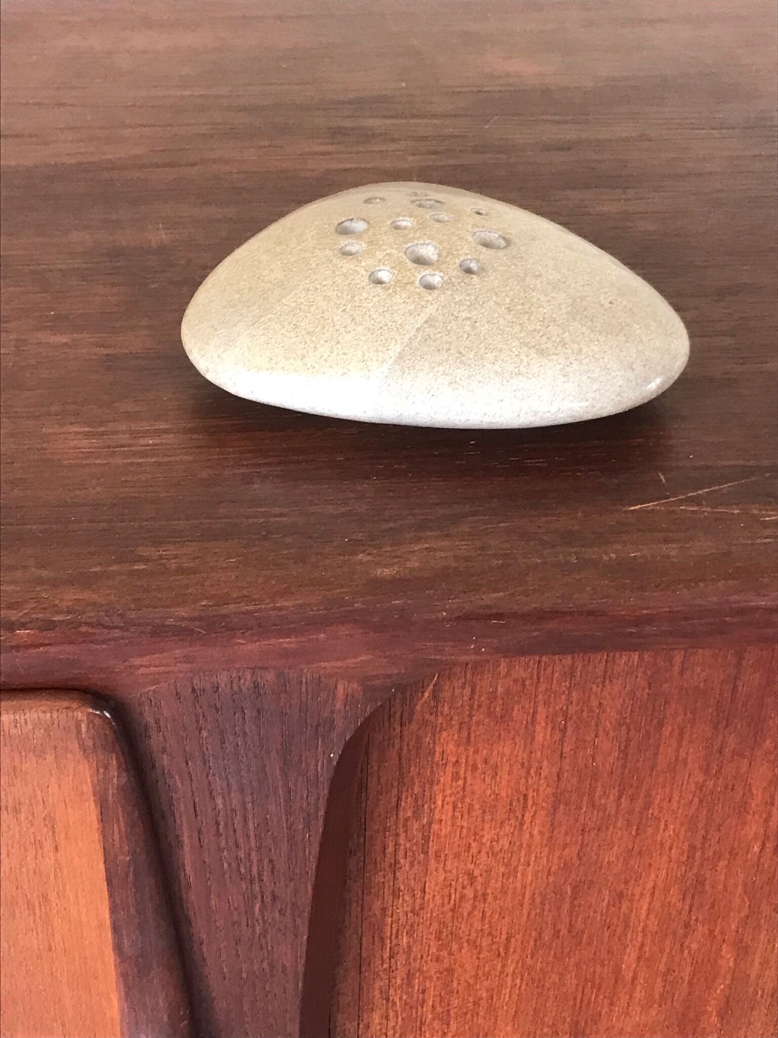 Pebble Ceramic stings flowers design 70 years