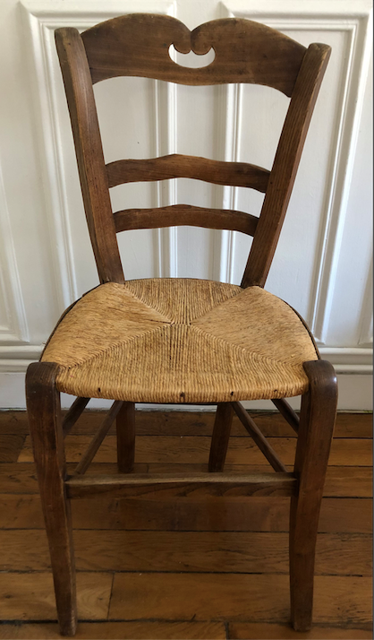 Rustic mulched chair