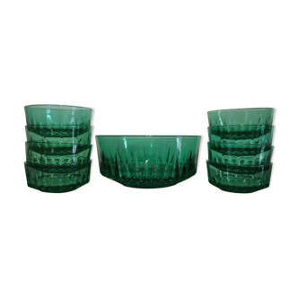 Salad bowl and 8 bowls in green cut glass, arcoroc France, vintage 70s