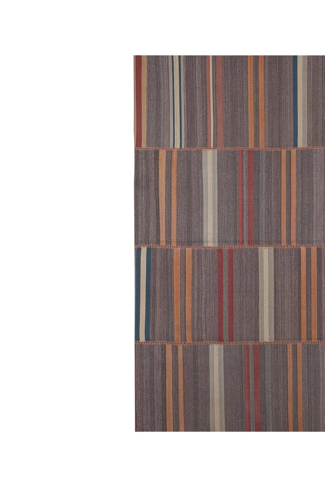 Vintage Turkish kilim, handwoven, 275x314 cm.