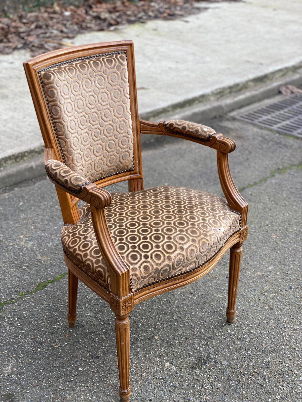 Solid wood and velvet armchair in Louis XVI style