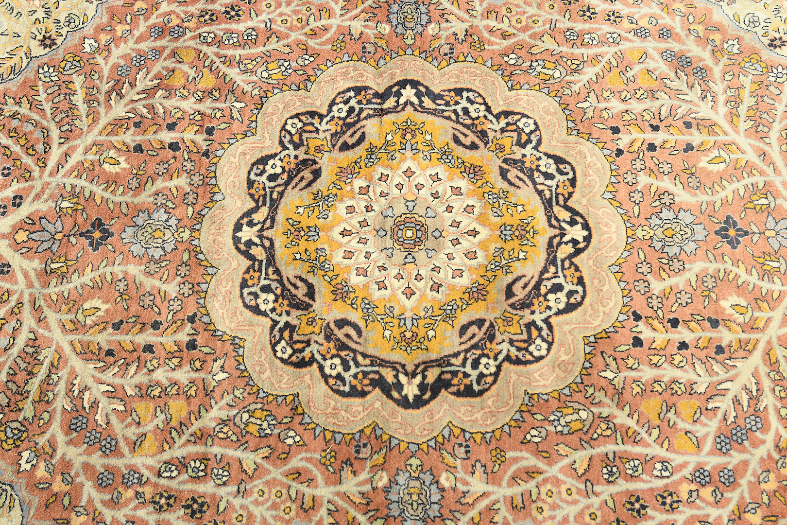 Carpet 222 x 139 cm