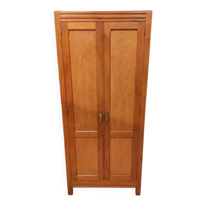 Armoire parisienne penderie