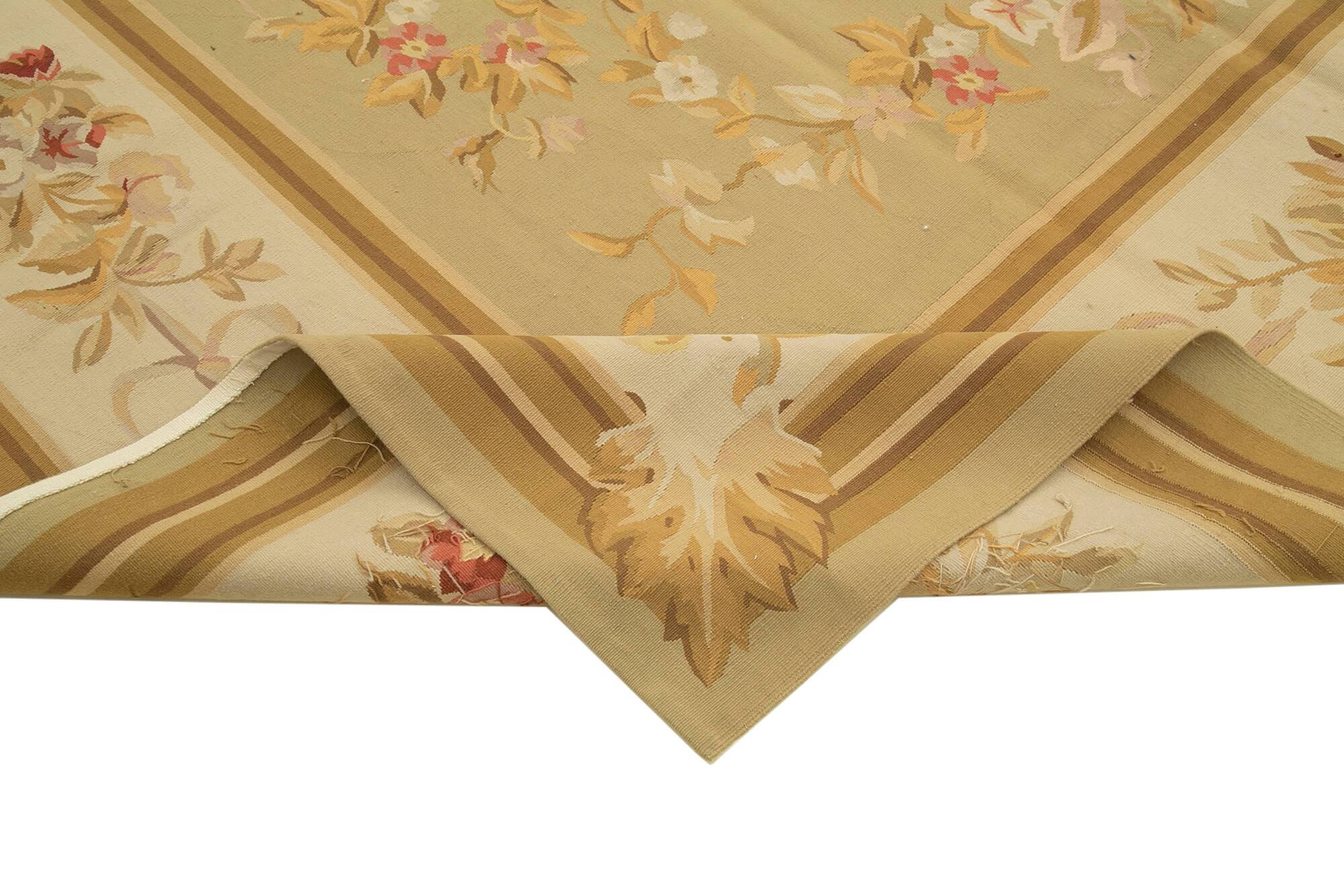 Handmade European Vintage Aubusson Kilim 272 cm x 362 cm