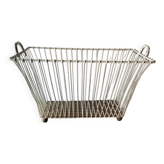 Old large metal basket/basket - laundry basket