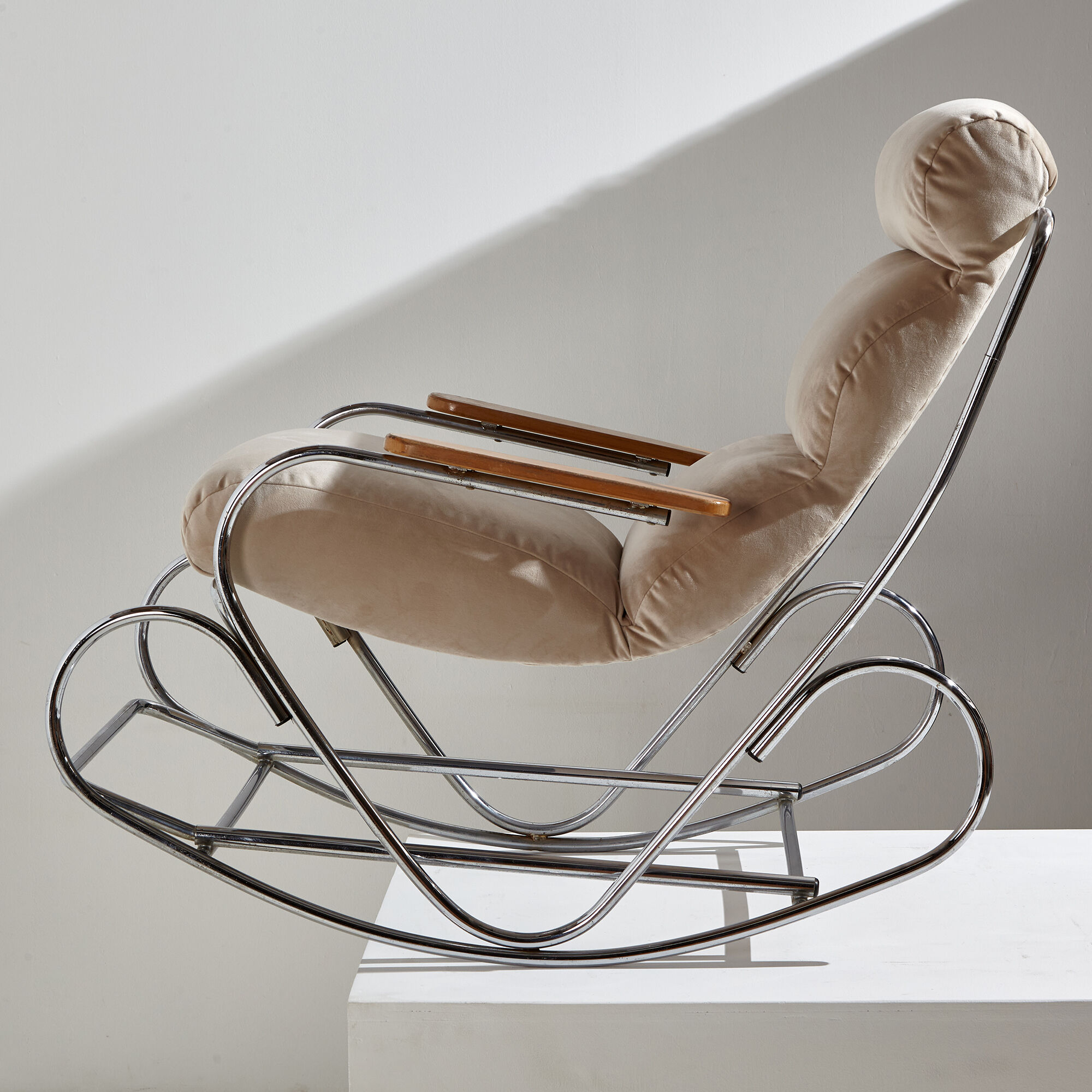 Tubular rocking chair