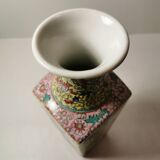 Antique Chinese quadrangular vase signed