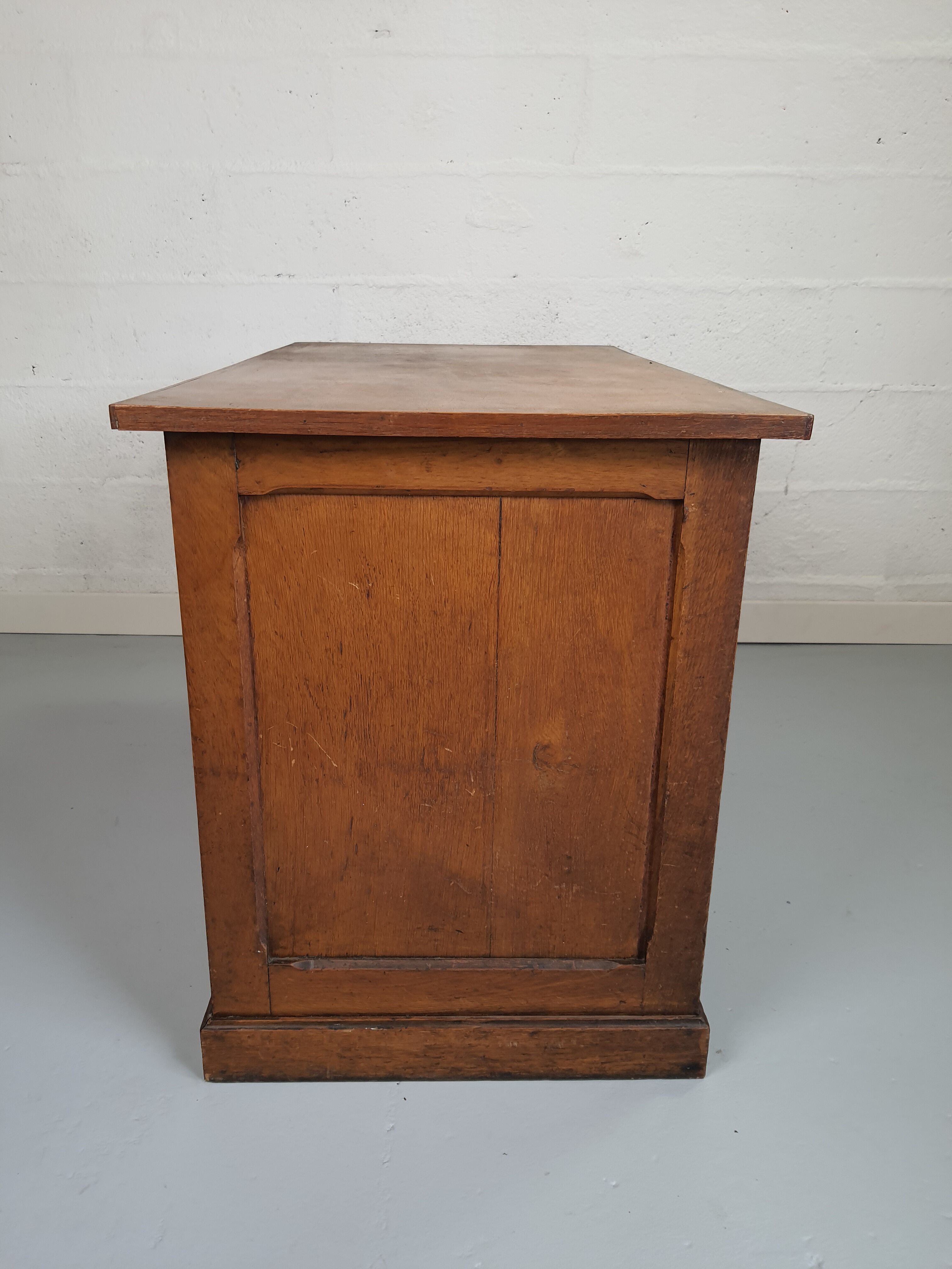 Bureau administratif pour enfant 4 tiroirs