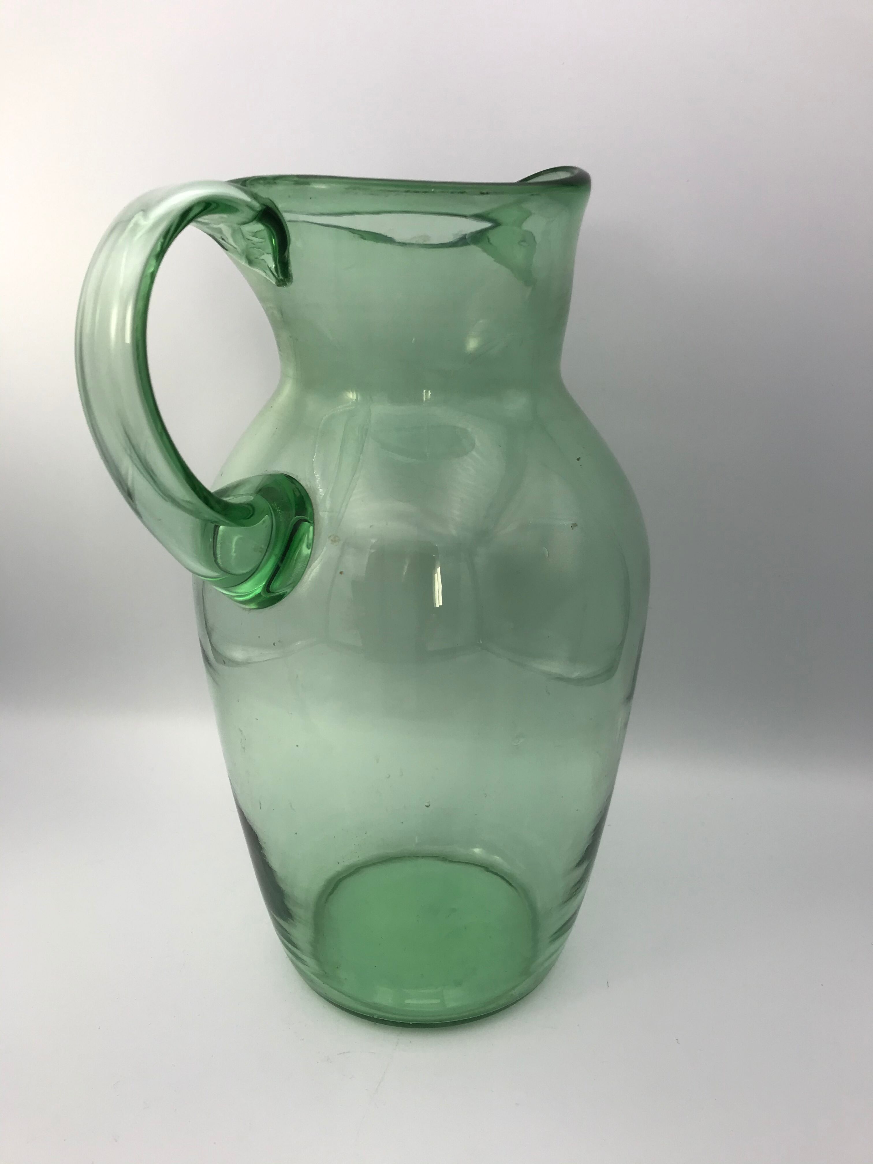 Broc vintage in glass green 25 cm