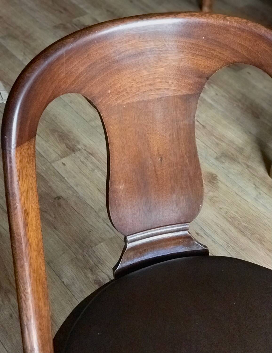 Art deco office chair gondola back