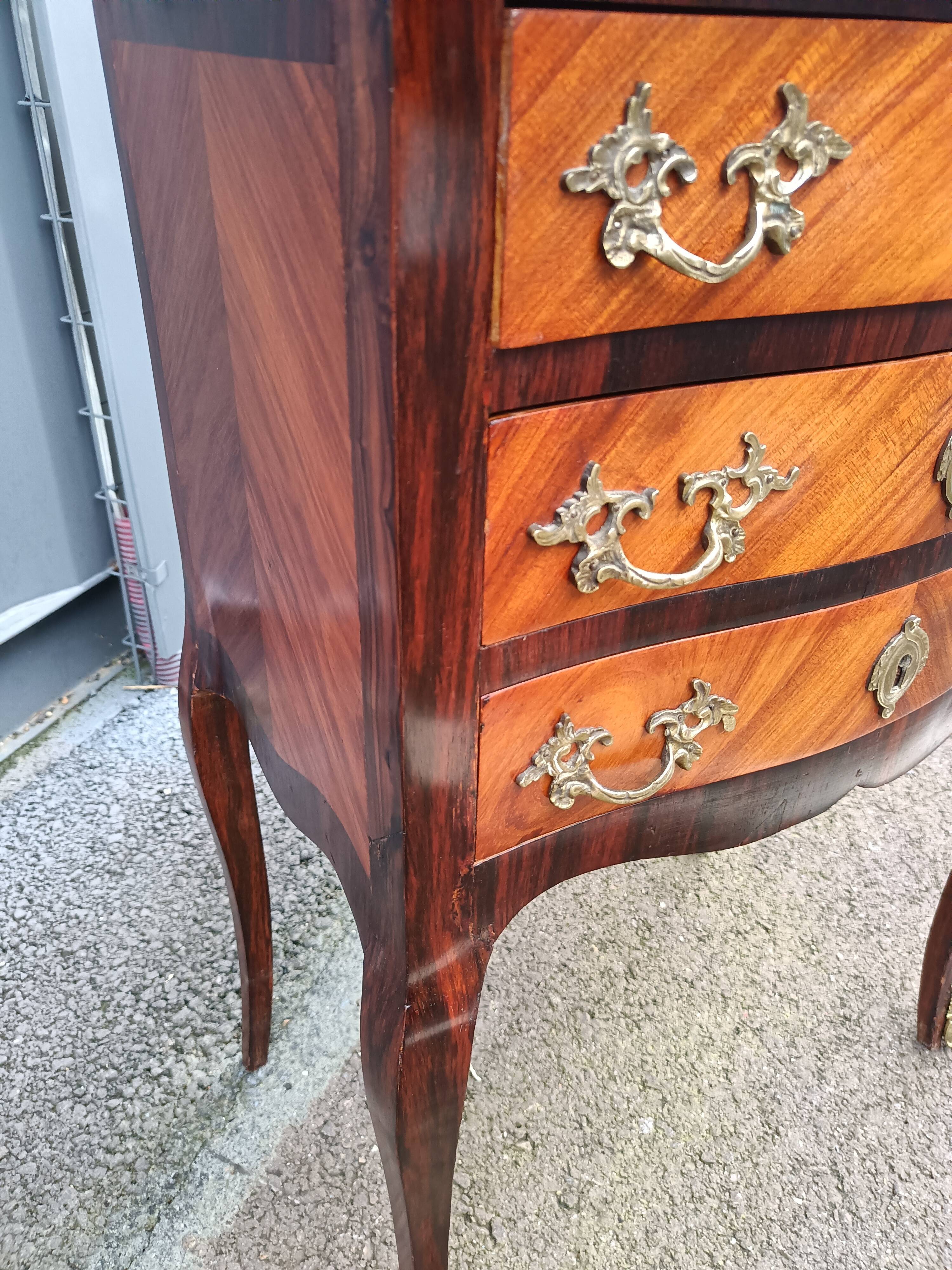 Commode ancienne marqueterie
