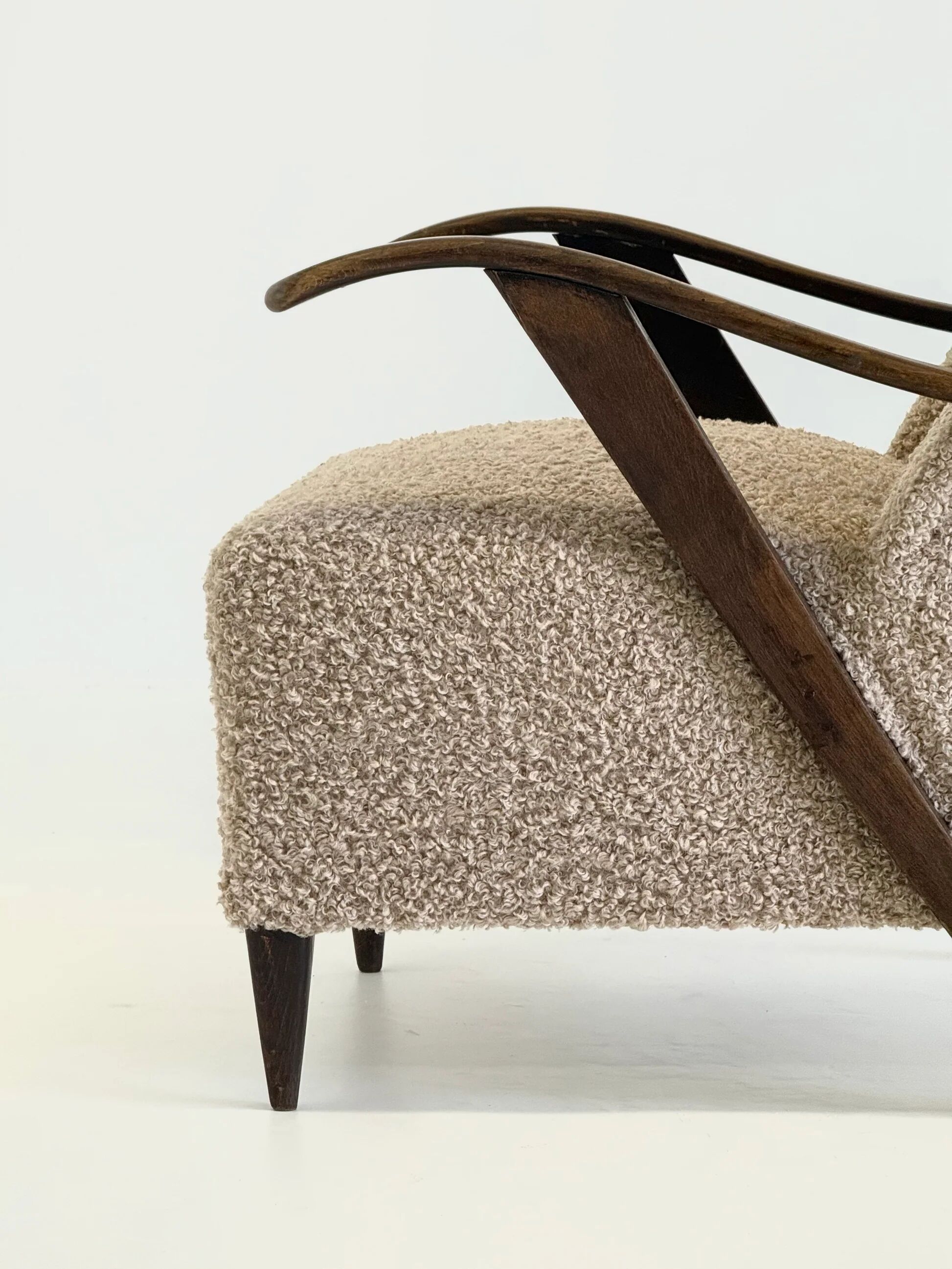 Melchiorre Bega armchair in beige bouclé