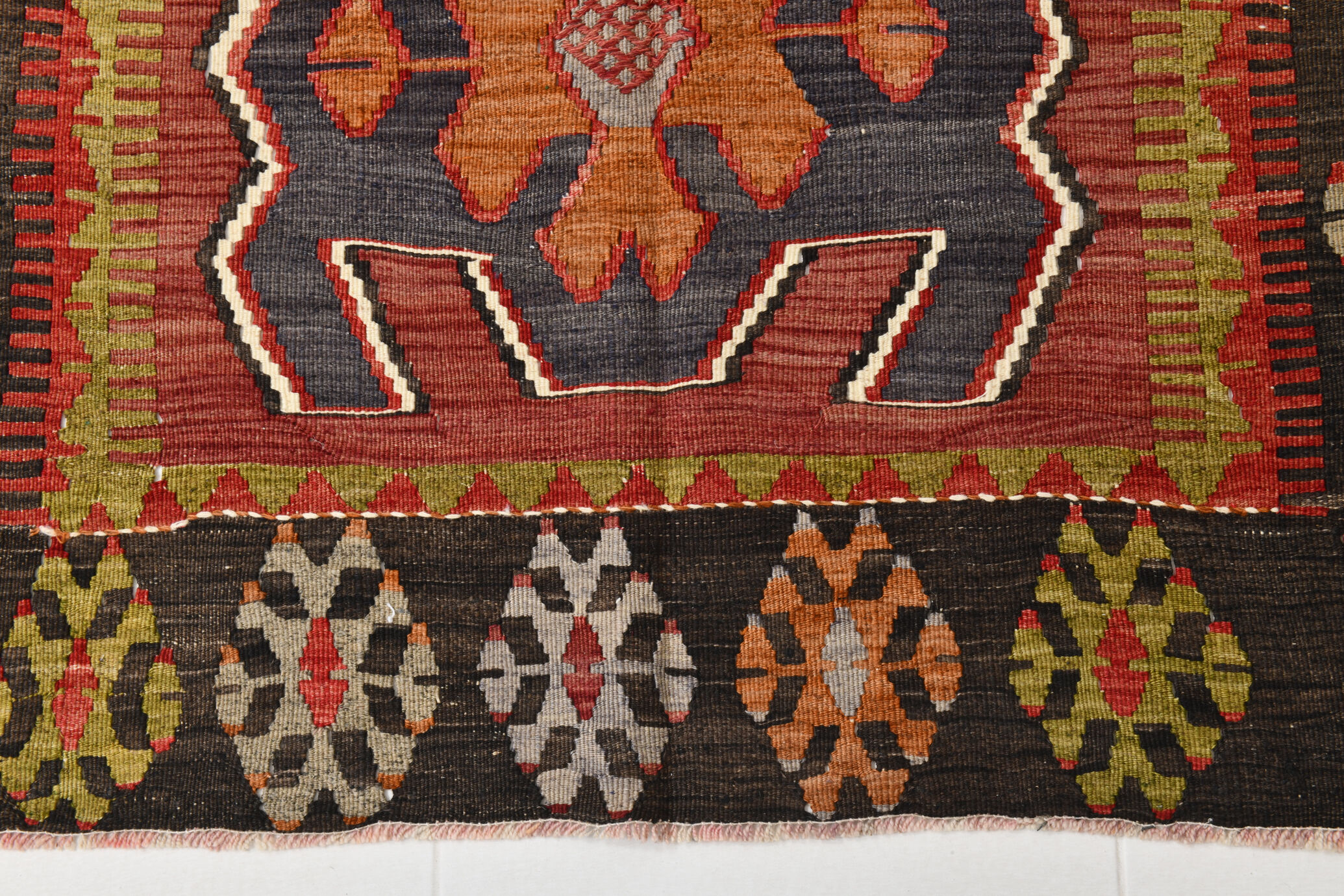 Antique kilim rug 195x133cm