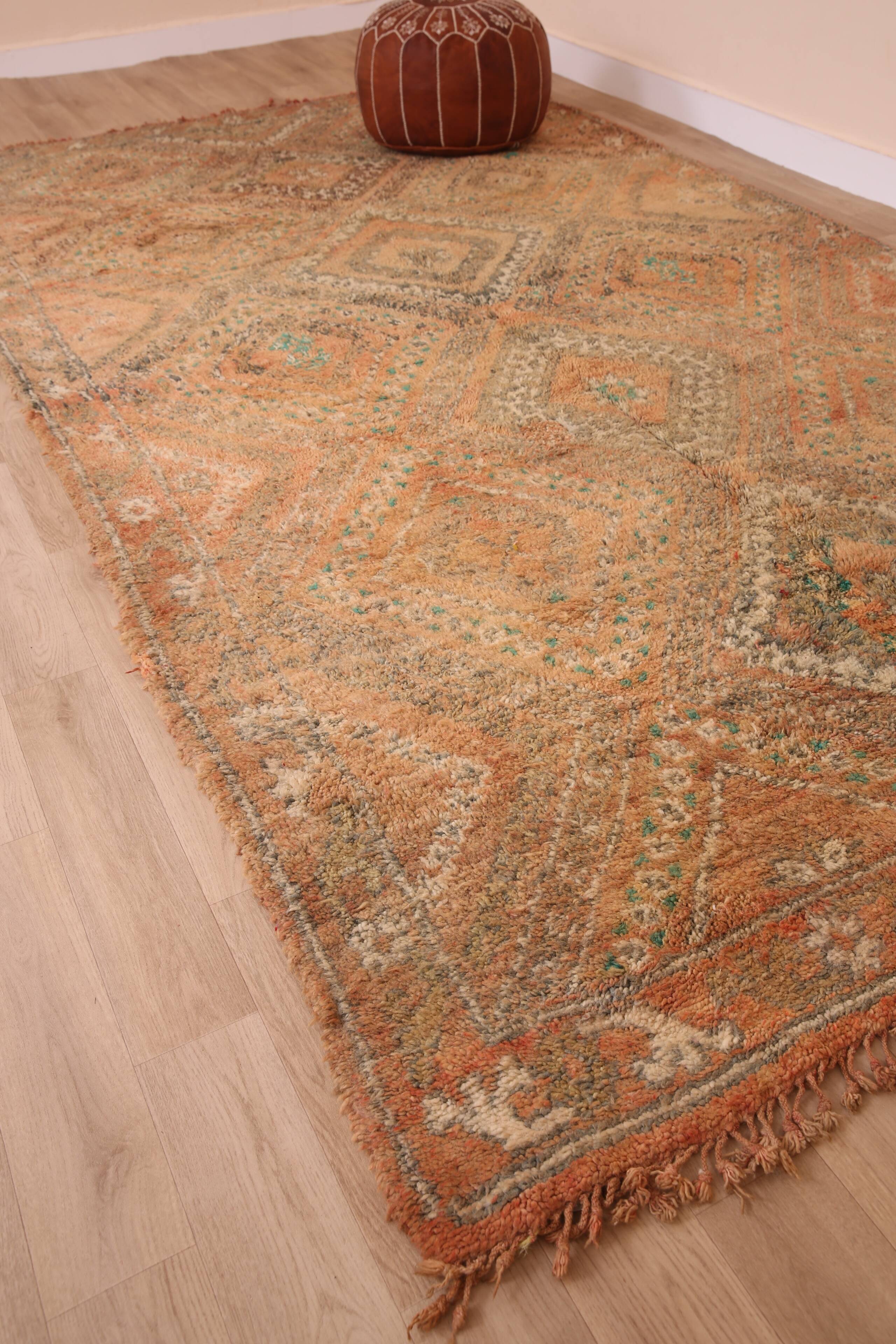 Peach Vintage Moroccan Rug 186 x 329 cm, Berber Wool Rug, Handmade Boho Rug