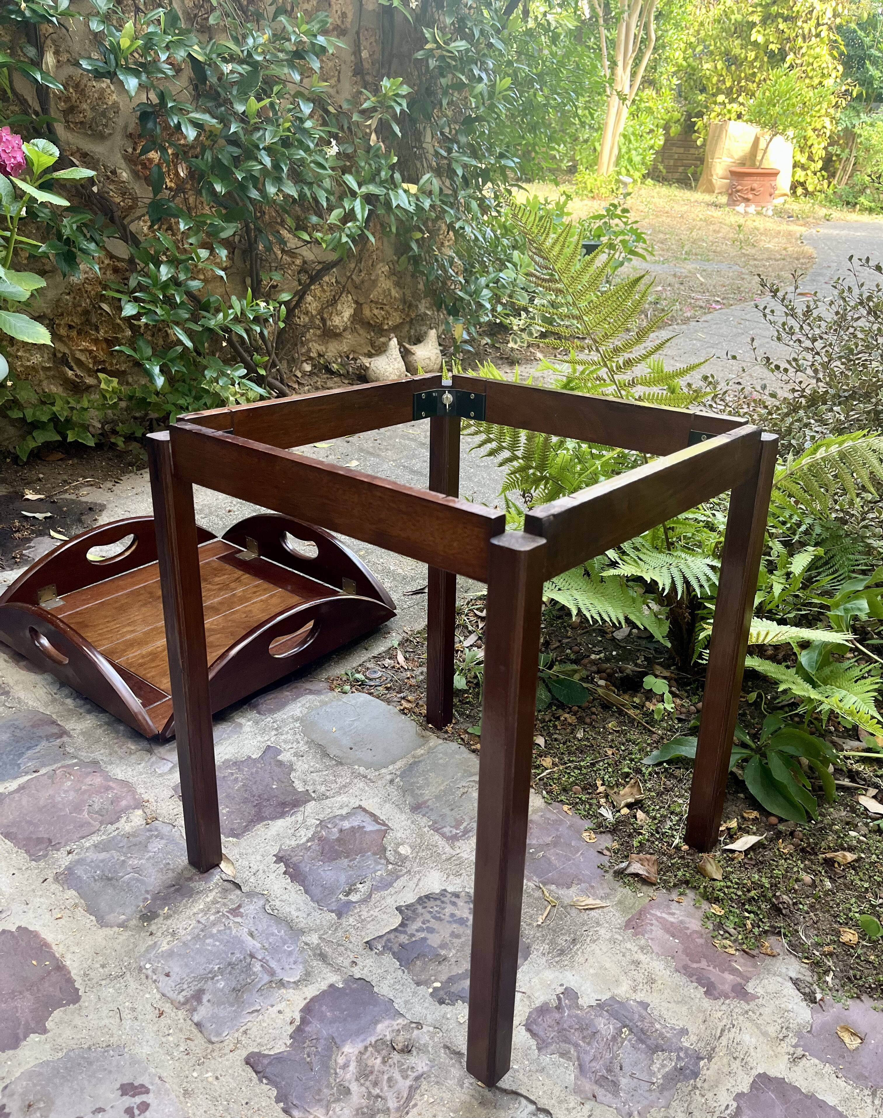 Table basse de bateau vintage pliante en bois et laiton