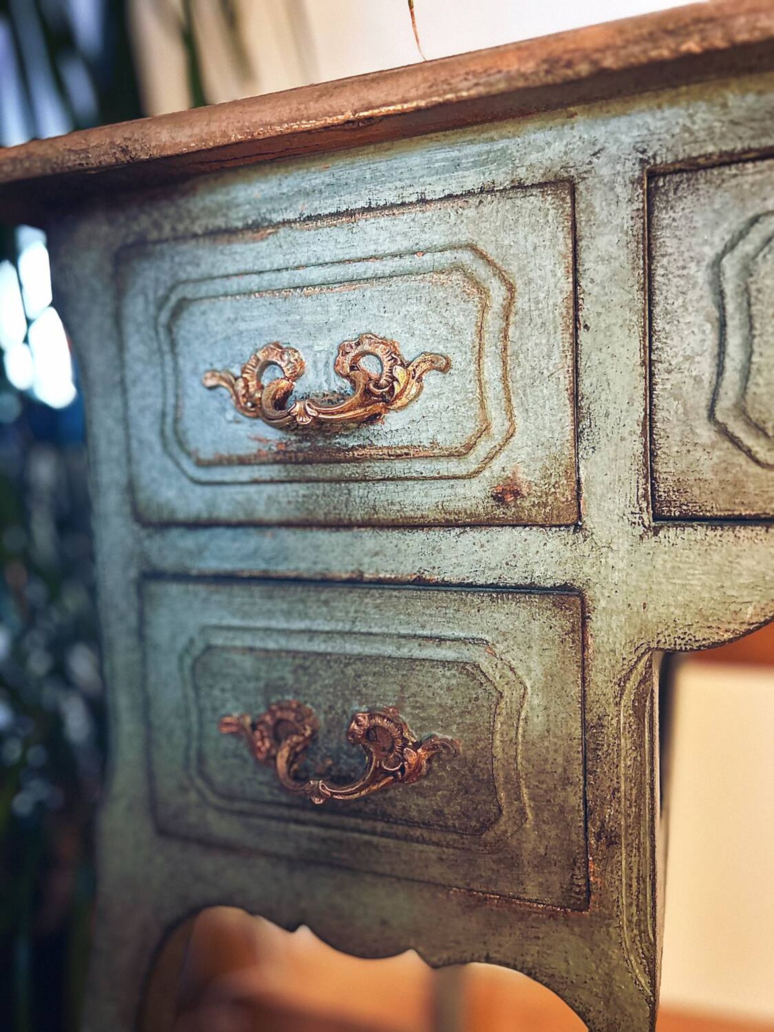 Antique patinated desk, Toscana finish, unique piece.