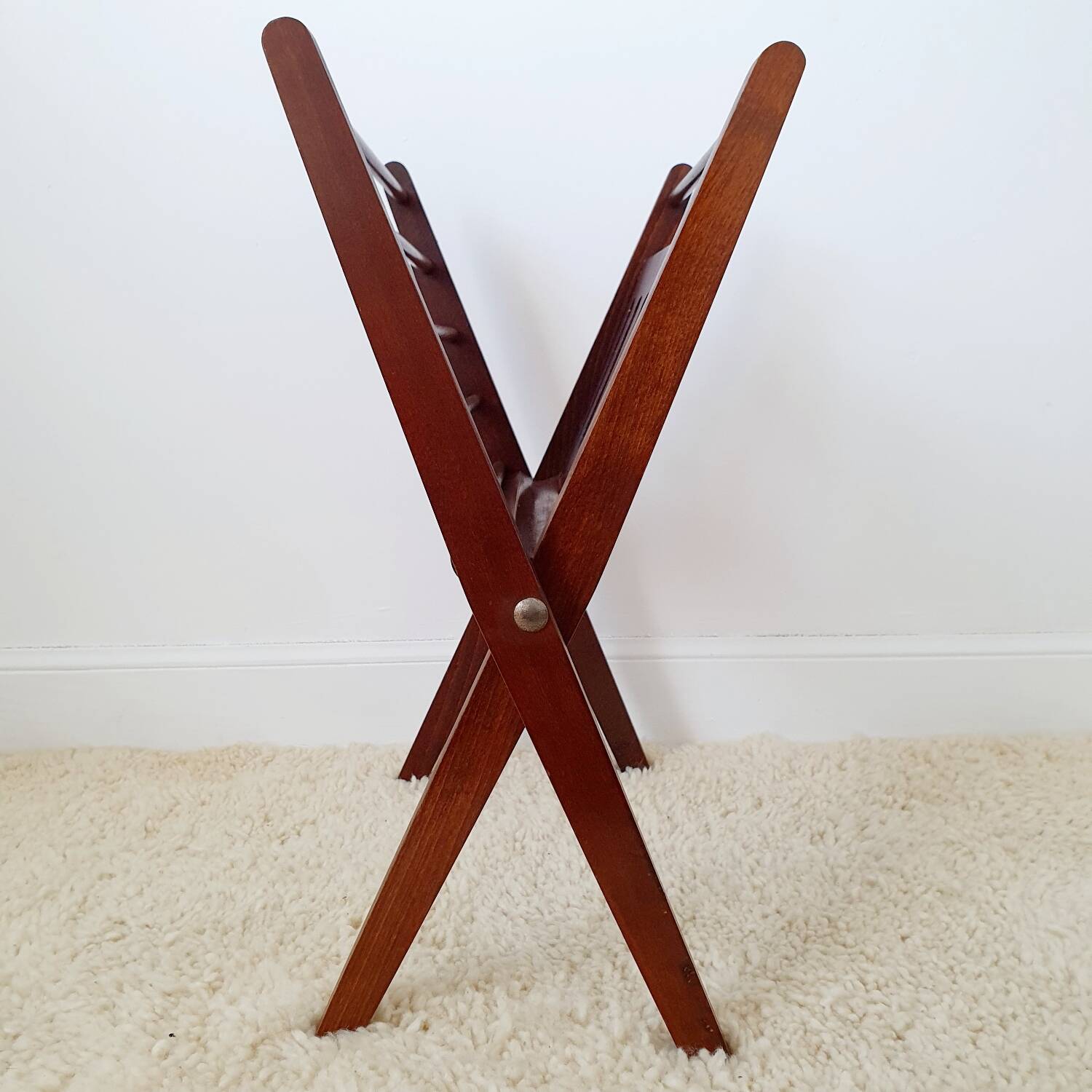 Foldable magazine rack by Cees Braakman 1960